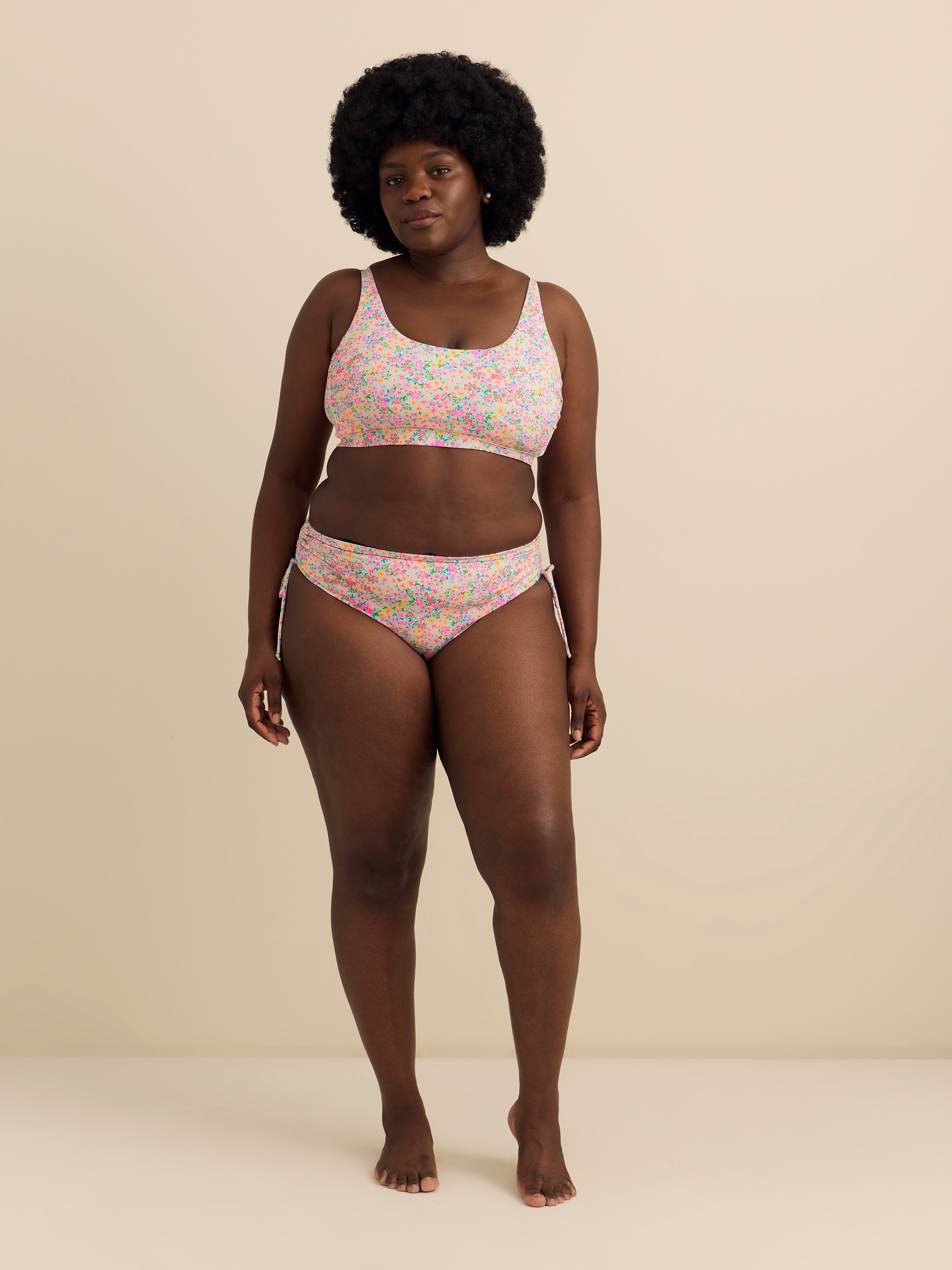 Floral Amore Scoop Bikini Top - Body Glove