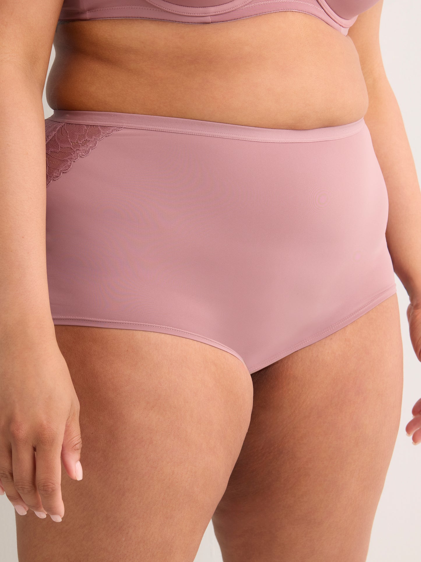 Microfibre Knit Boyshort with Lace - Déesse