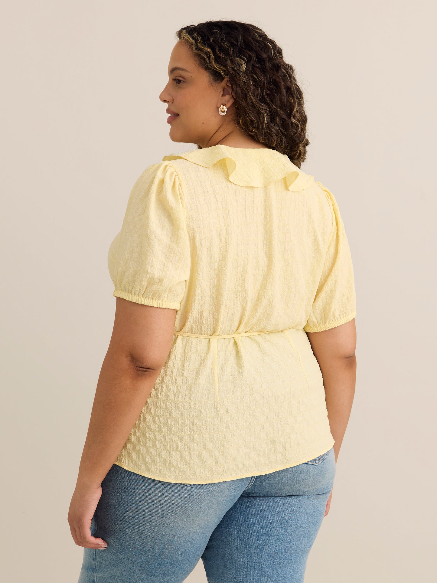 Blouse cache-coeur à volants à manches courtes - Addition Elle