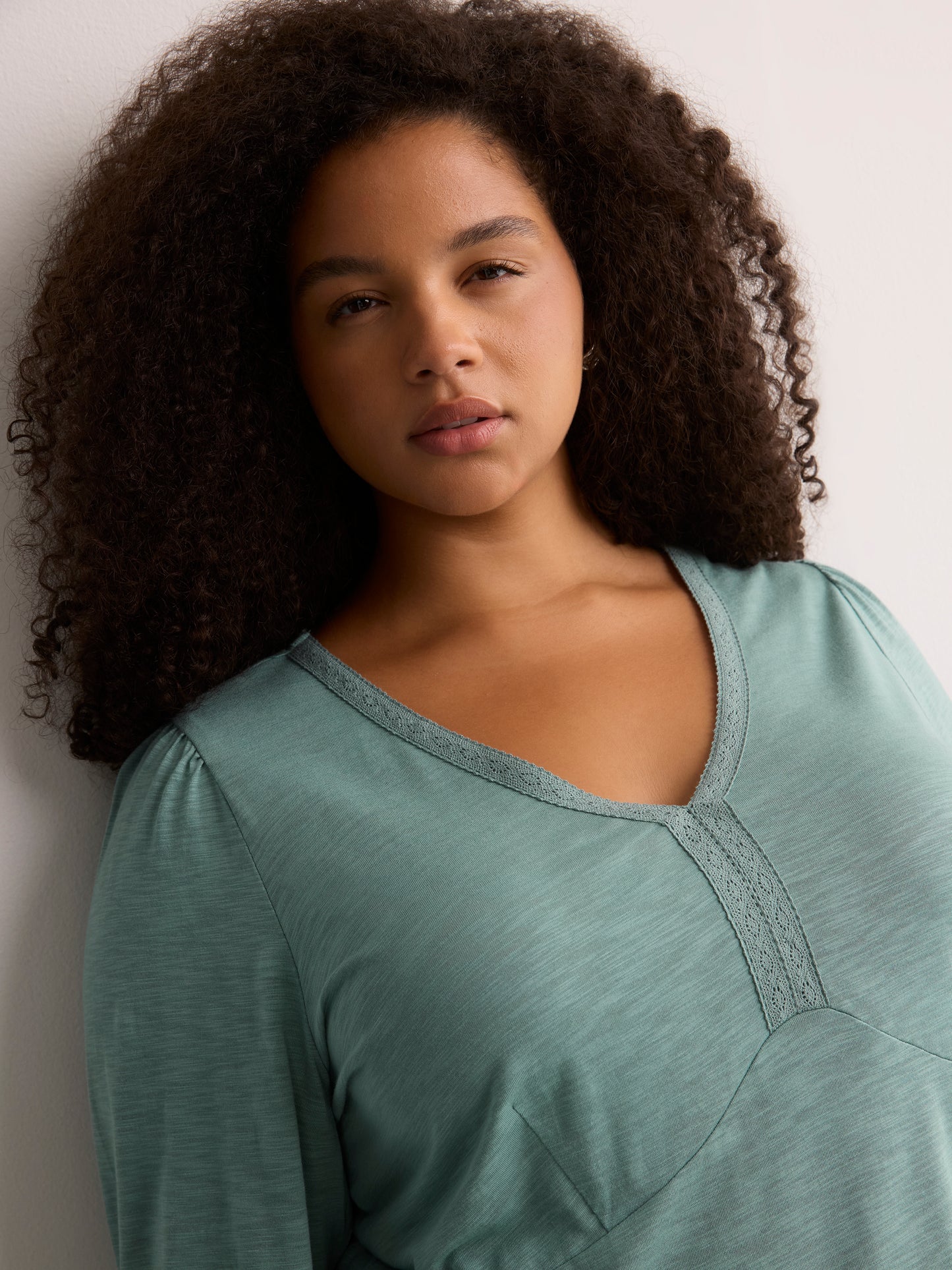 Slight Swing V-Neck Blouse with Crochet Tape