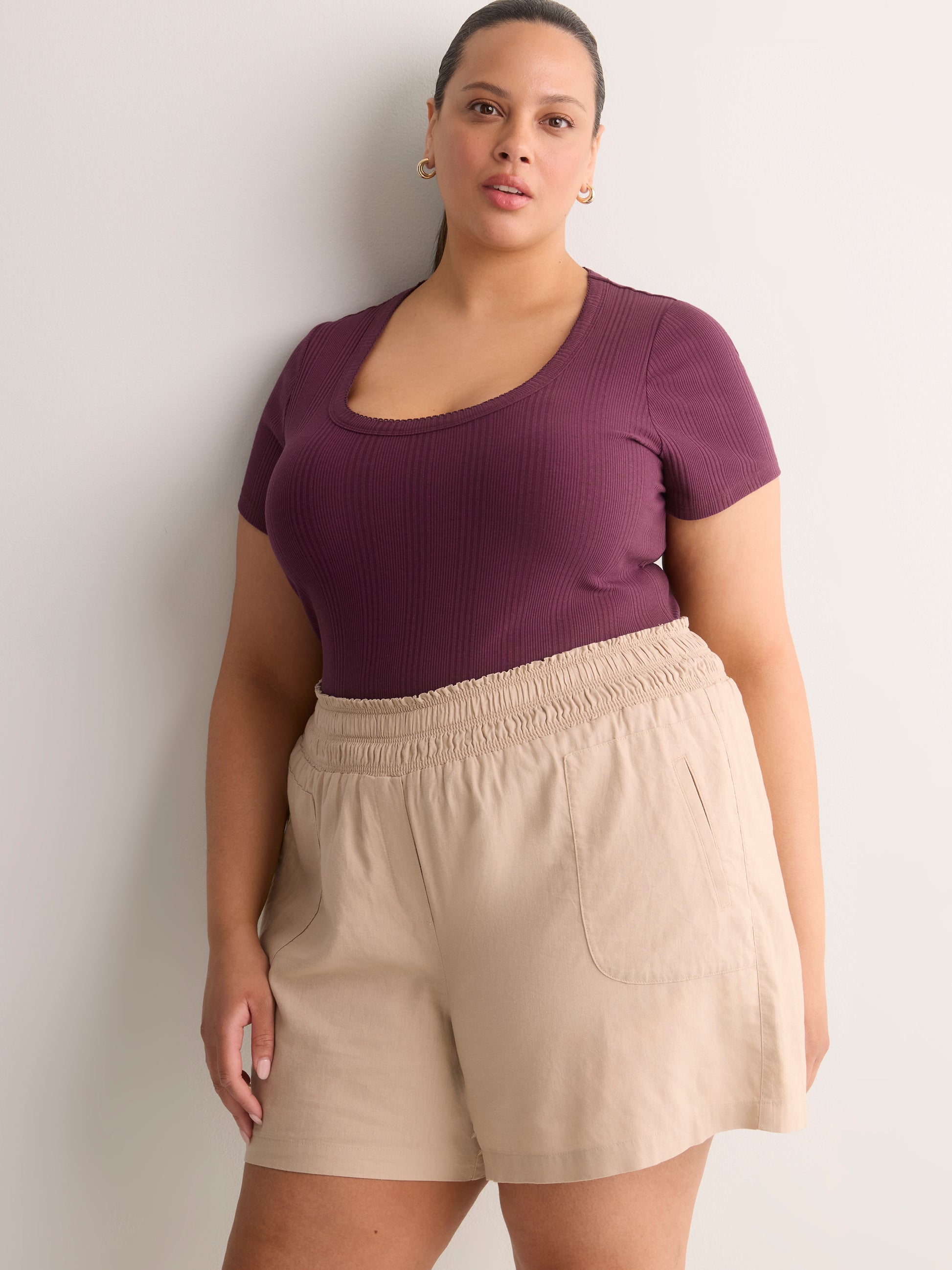 Ribbed Knit Fitted Short-Sleeve T-Shirt