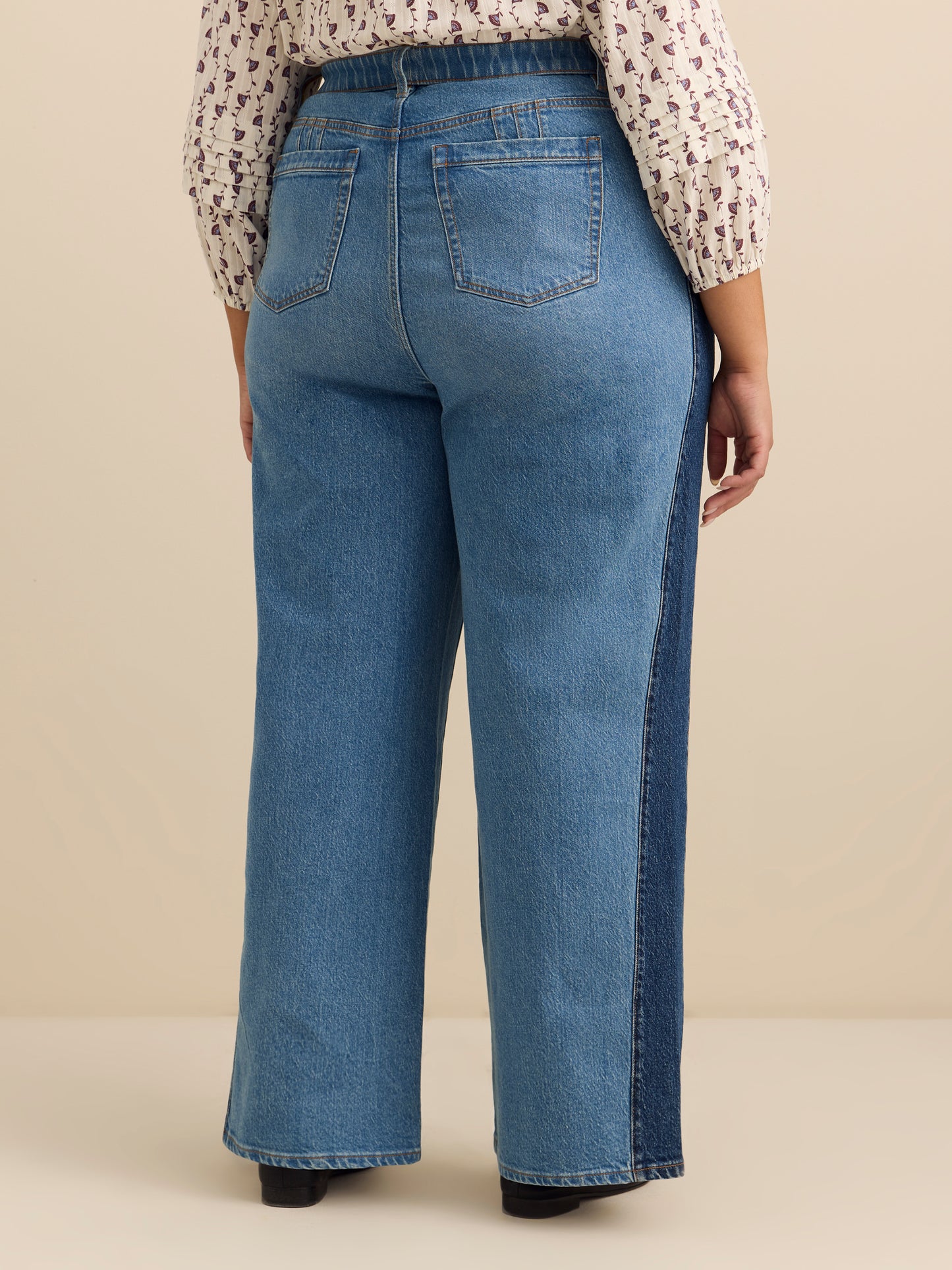 Jeans taille haute avec jambe ample et panneau latéral- d/C Jeans