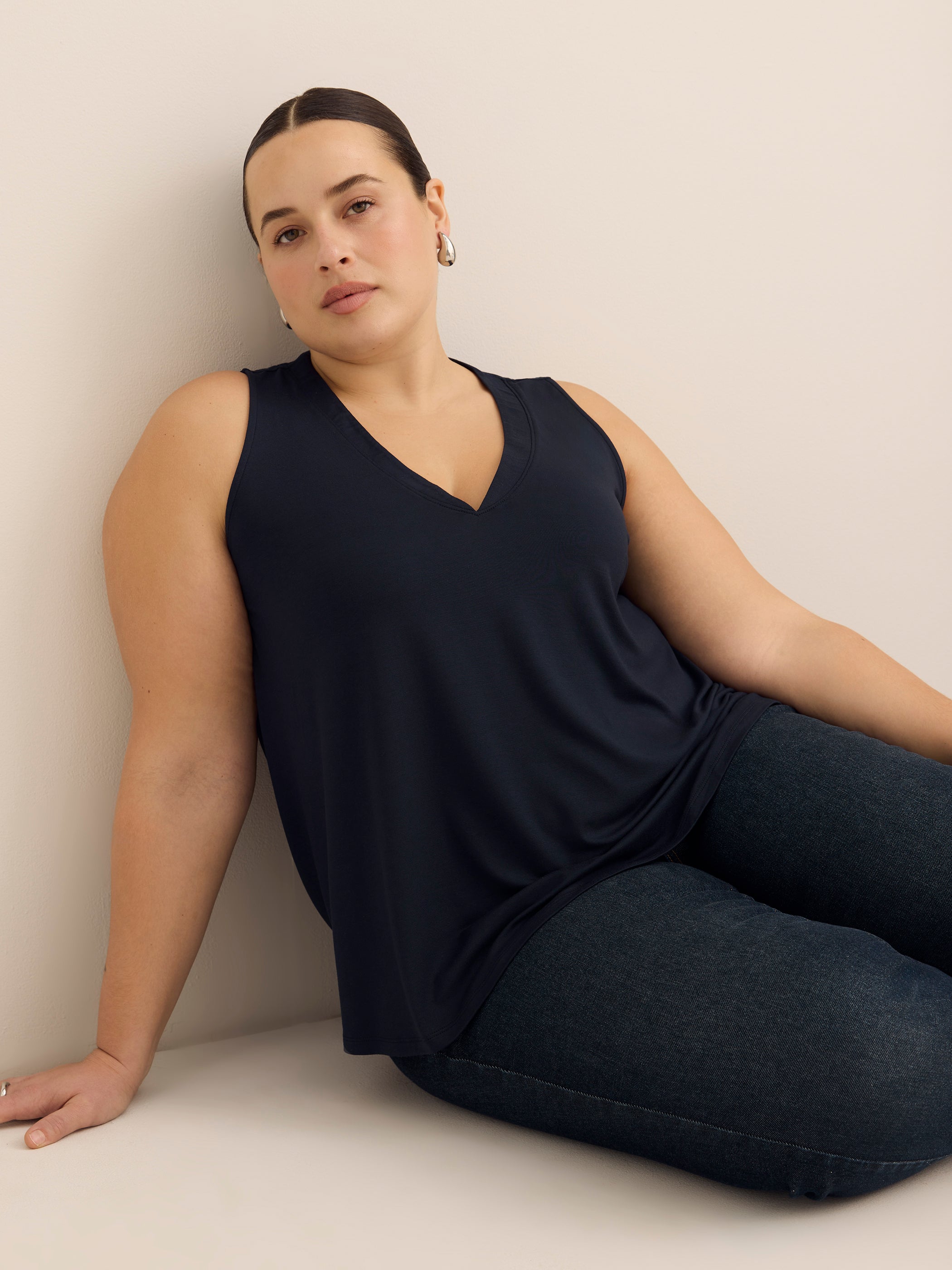 Sleeveless V-Neck Swing Top