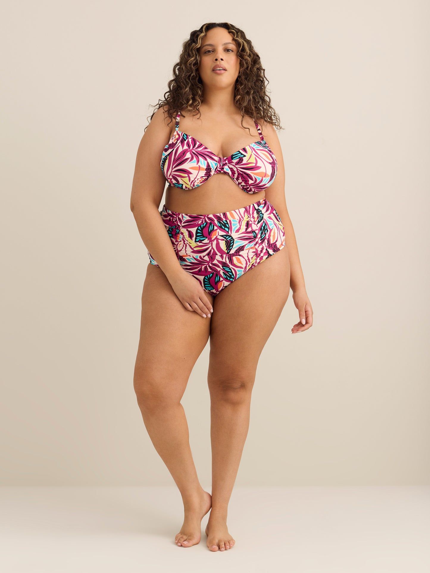 Coloured Foliage-Print Underwire Ruched Bikini Top