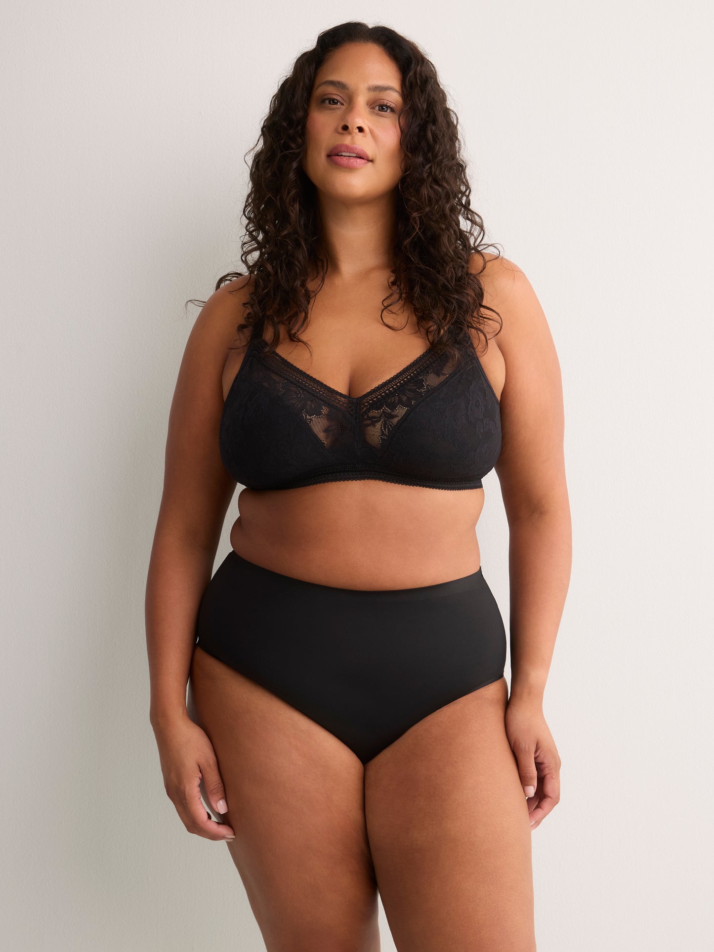 Lace Knit Bralette - tiVOGLIO
