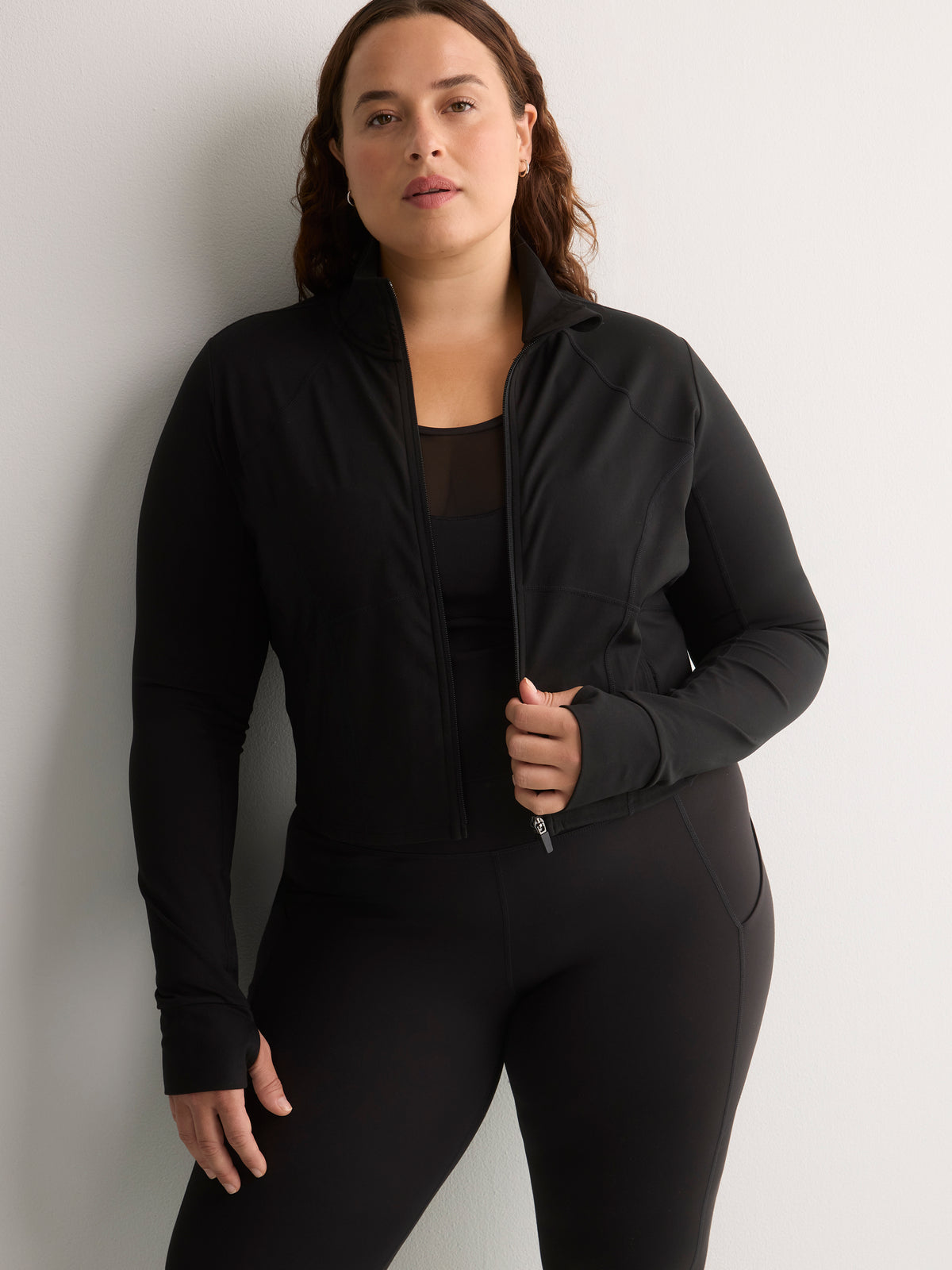 Black Mock-Neck Perfect Storm Cropped Training Jacket - Fabletics