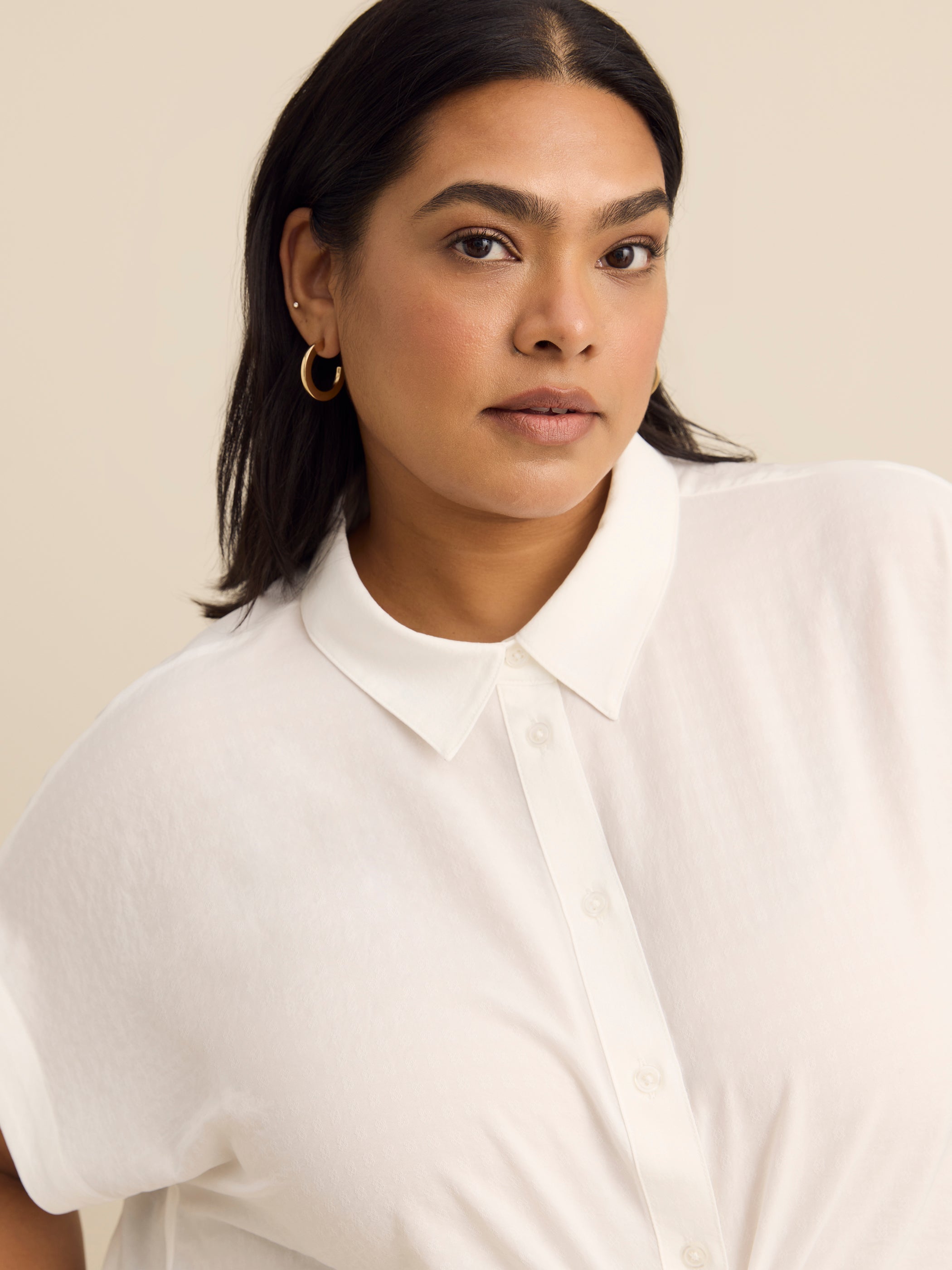 Blouse boutonnée avec noeud à la taille