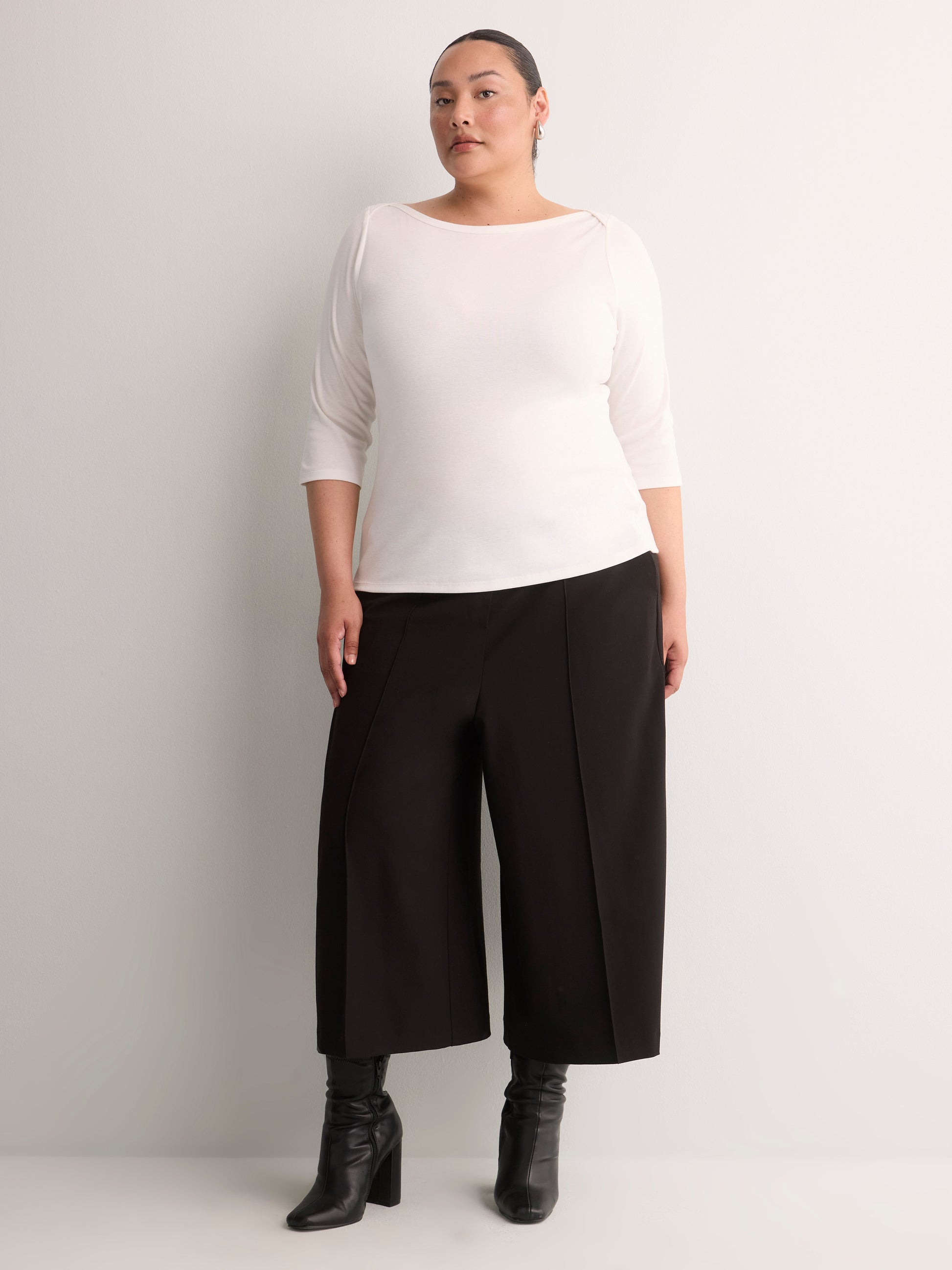 Pintuck Pull-On Crop Culotte Pant