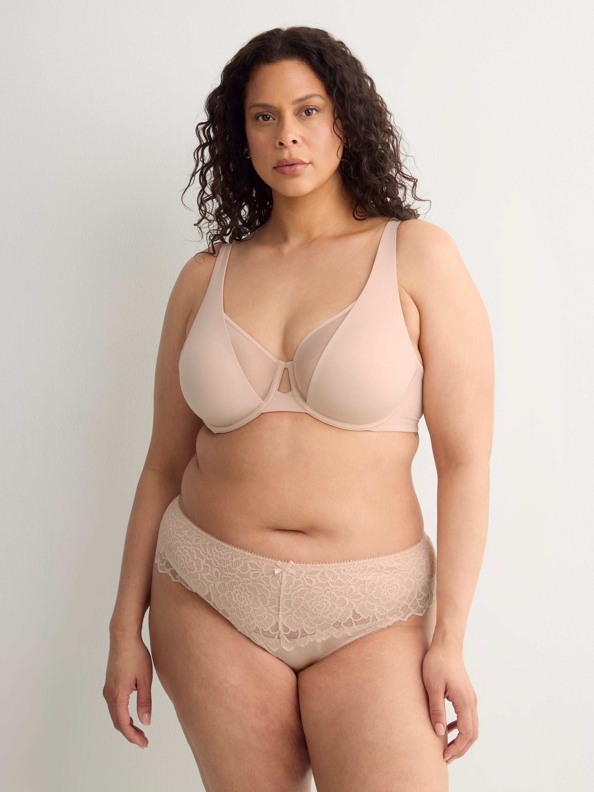 Unlined Underwire Bra with Mesh - Déesse Collection