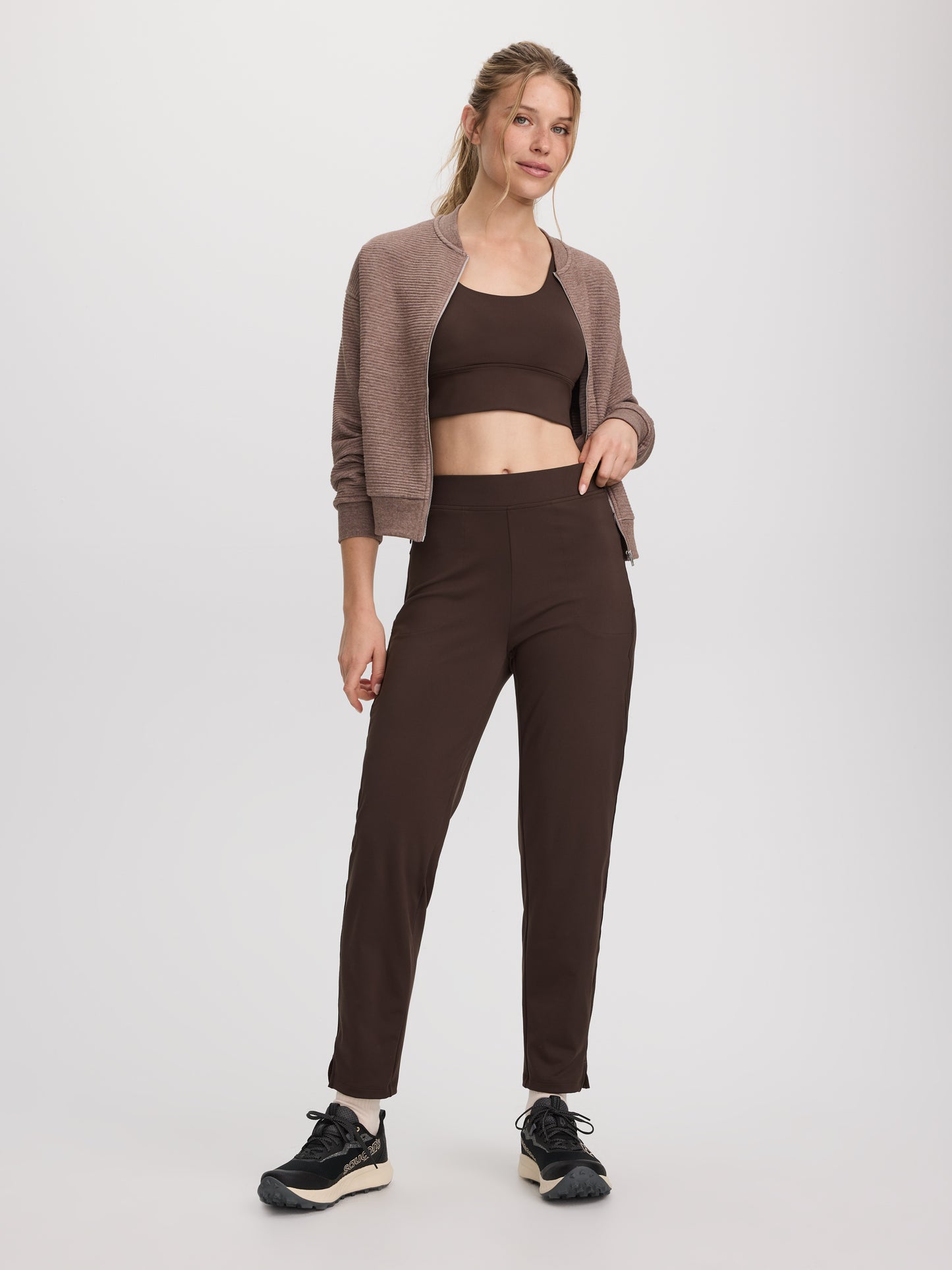 Slim-Leg Pant - PULSE (R) Hyba