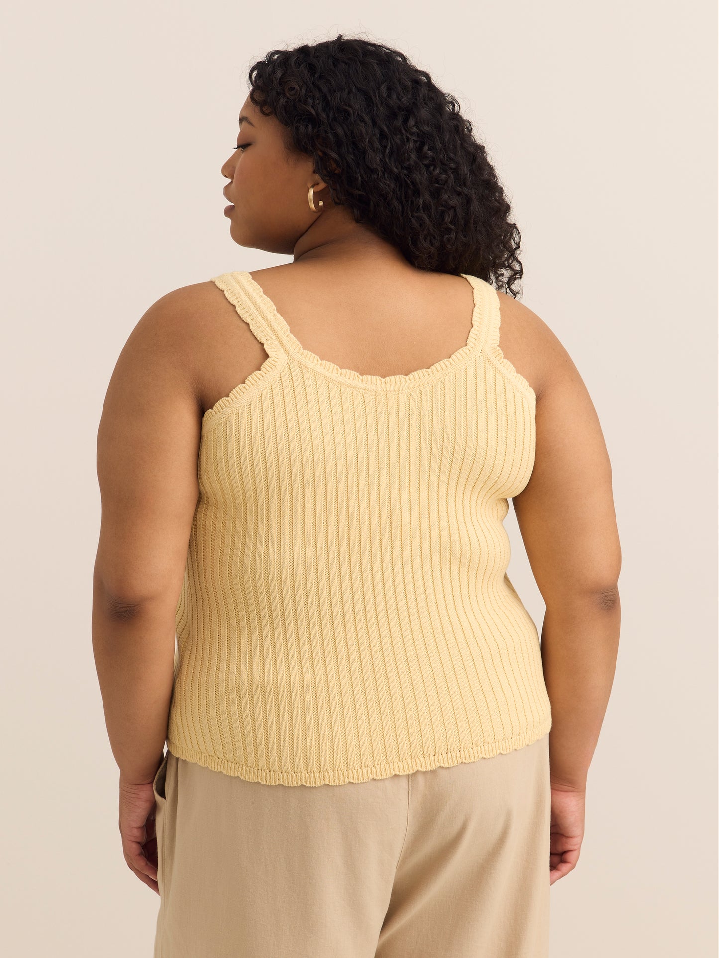 Heart-Shape Fancy-Stitched Sweater Tank
