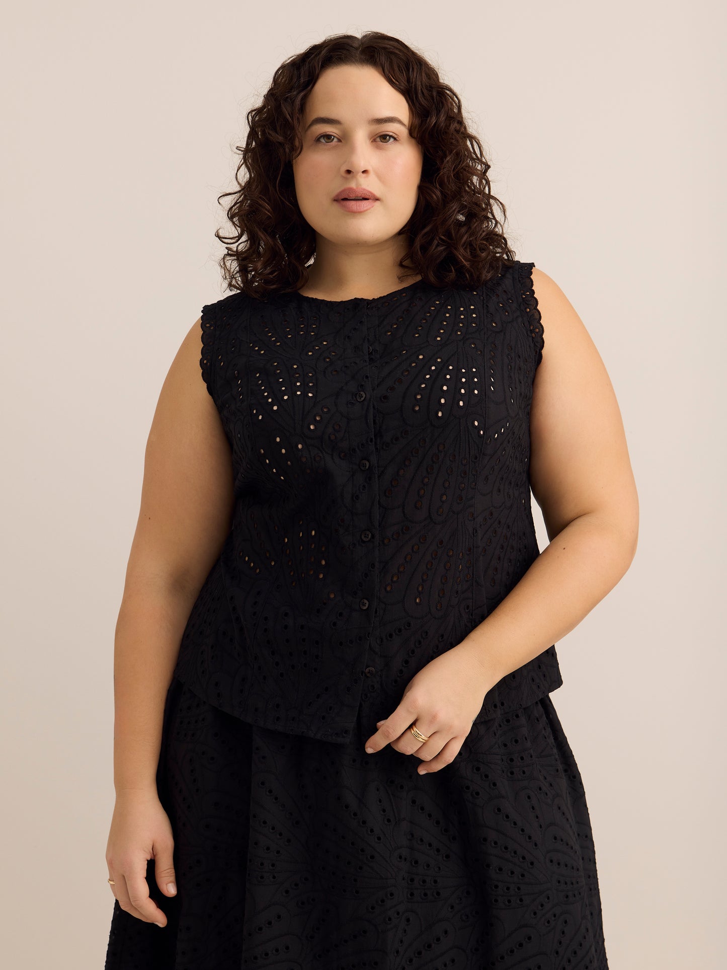 Sleeveless Buttoned Down Eyelet Blouse