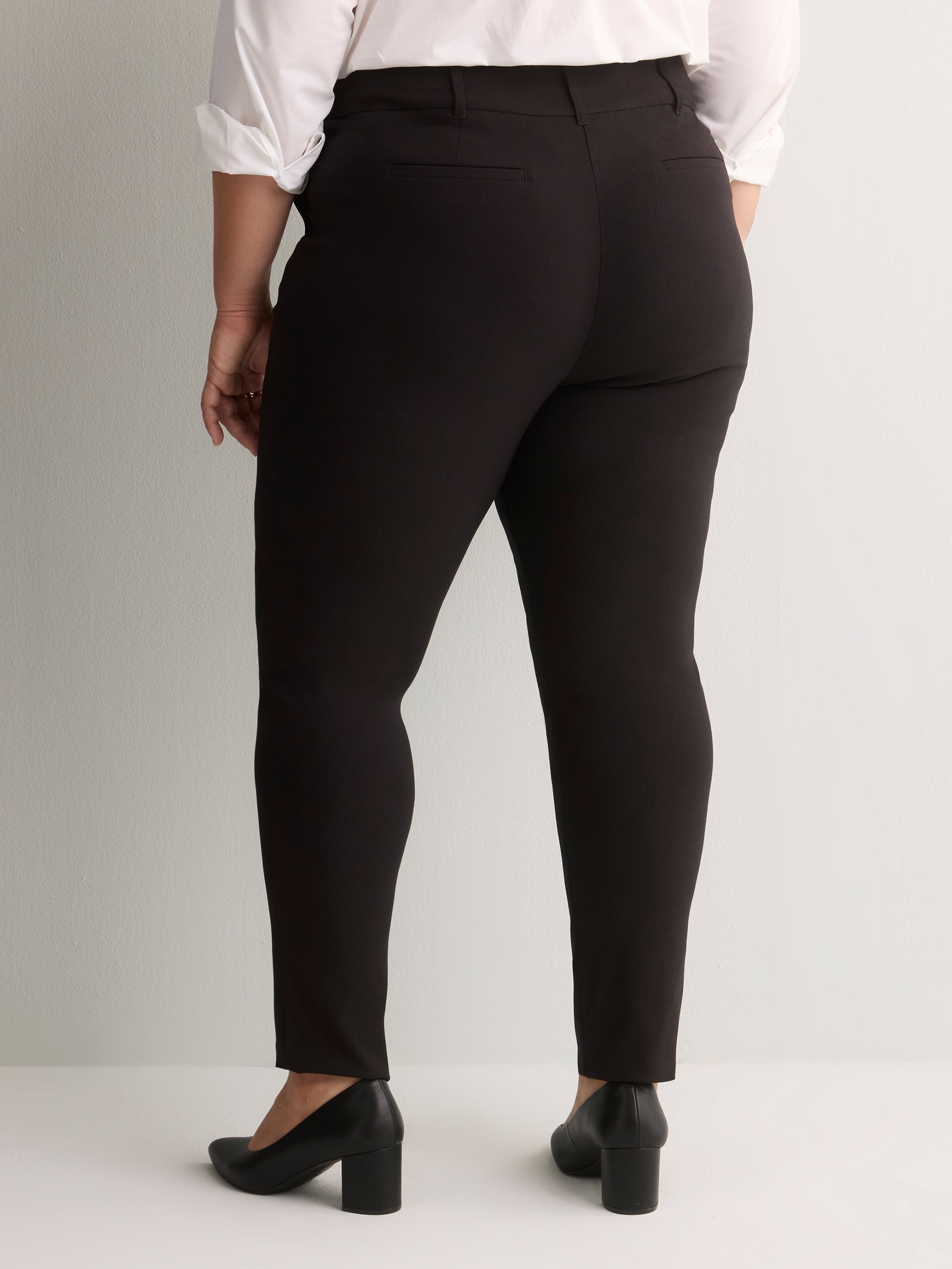 Responsible, Savvy Fit Skinny-Leg Pant - PENN. Essentials