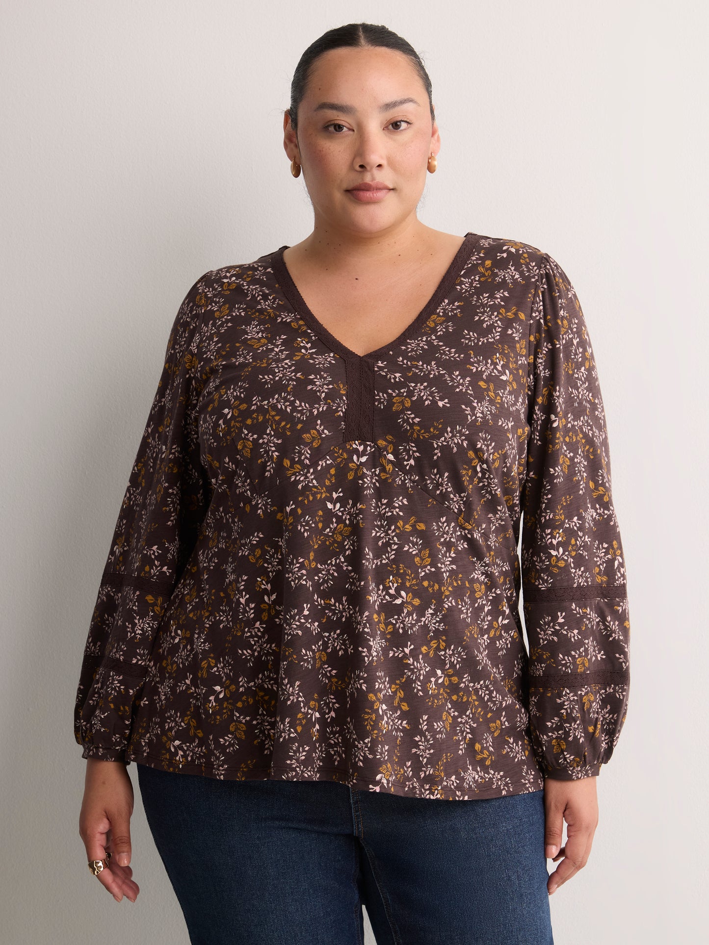 Slight Swing V-Neck Blouse with Crochet Tape