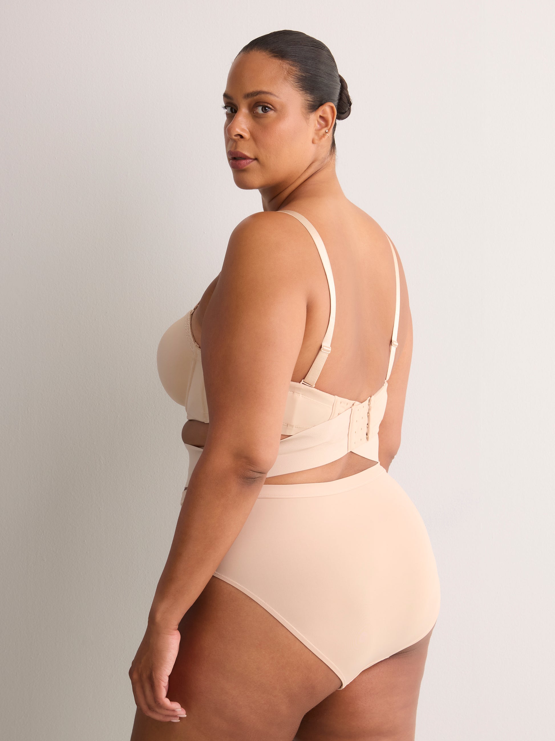 Strapless/Multiway Microfibre Bra - Déesse Collection