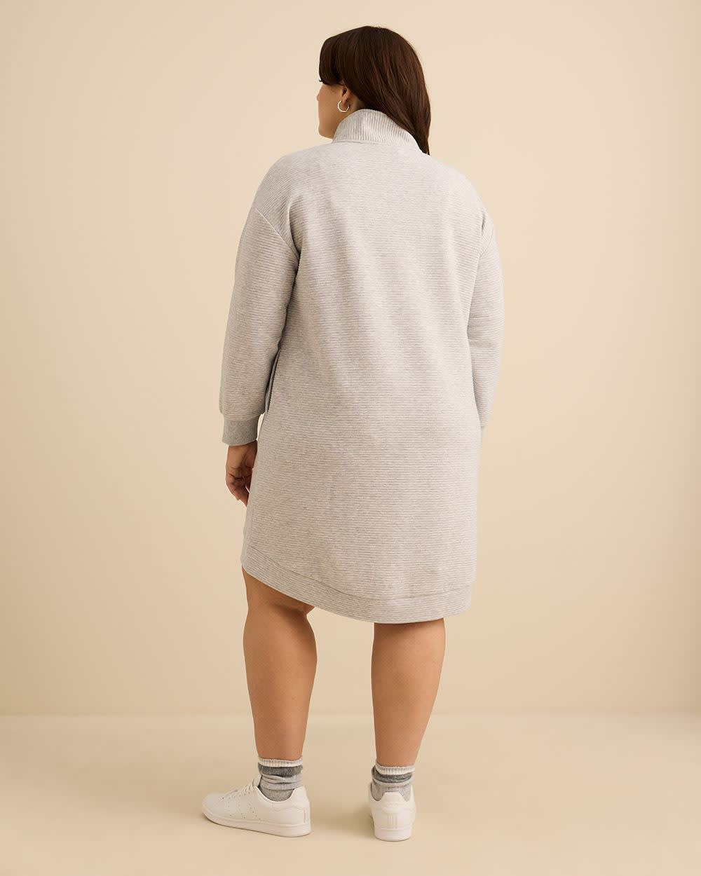 Robe à col montant avec poches - ActiveZone