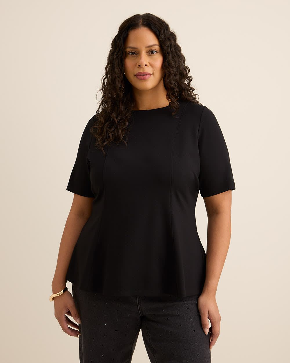 Haut cintré et évasée à manches courtes et col rond