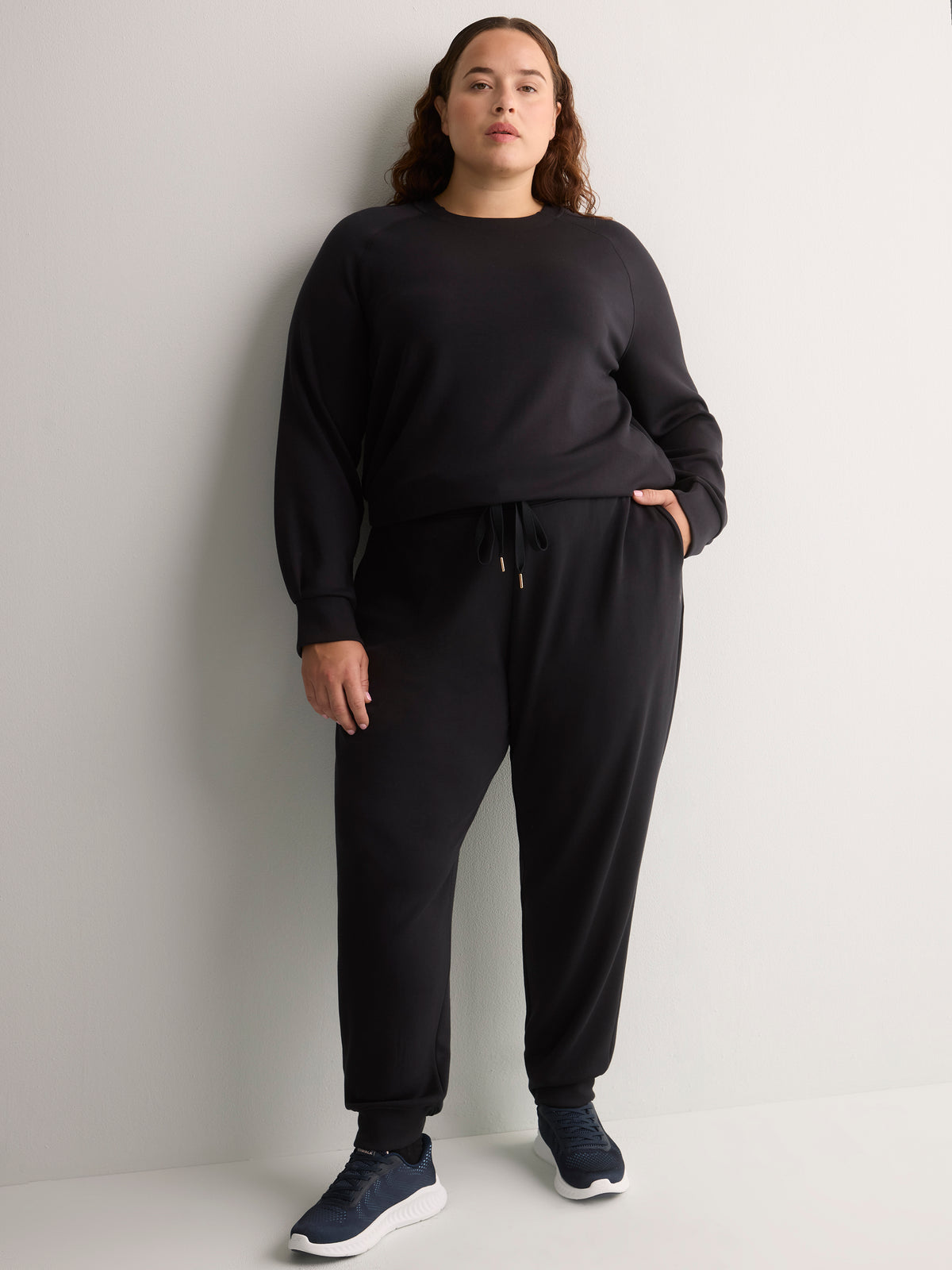 Skechluxe Elevate Mid-Rise Jogger Pant - Skechers