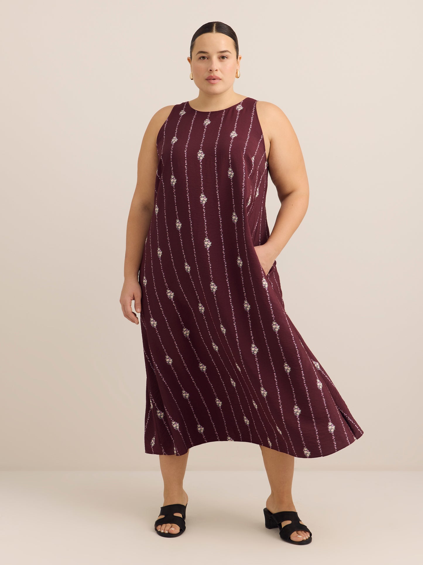 Sleeveless A-Line Halter Maxi Dress with Back Bow Tie