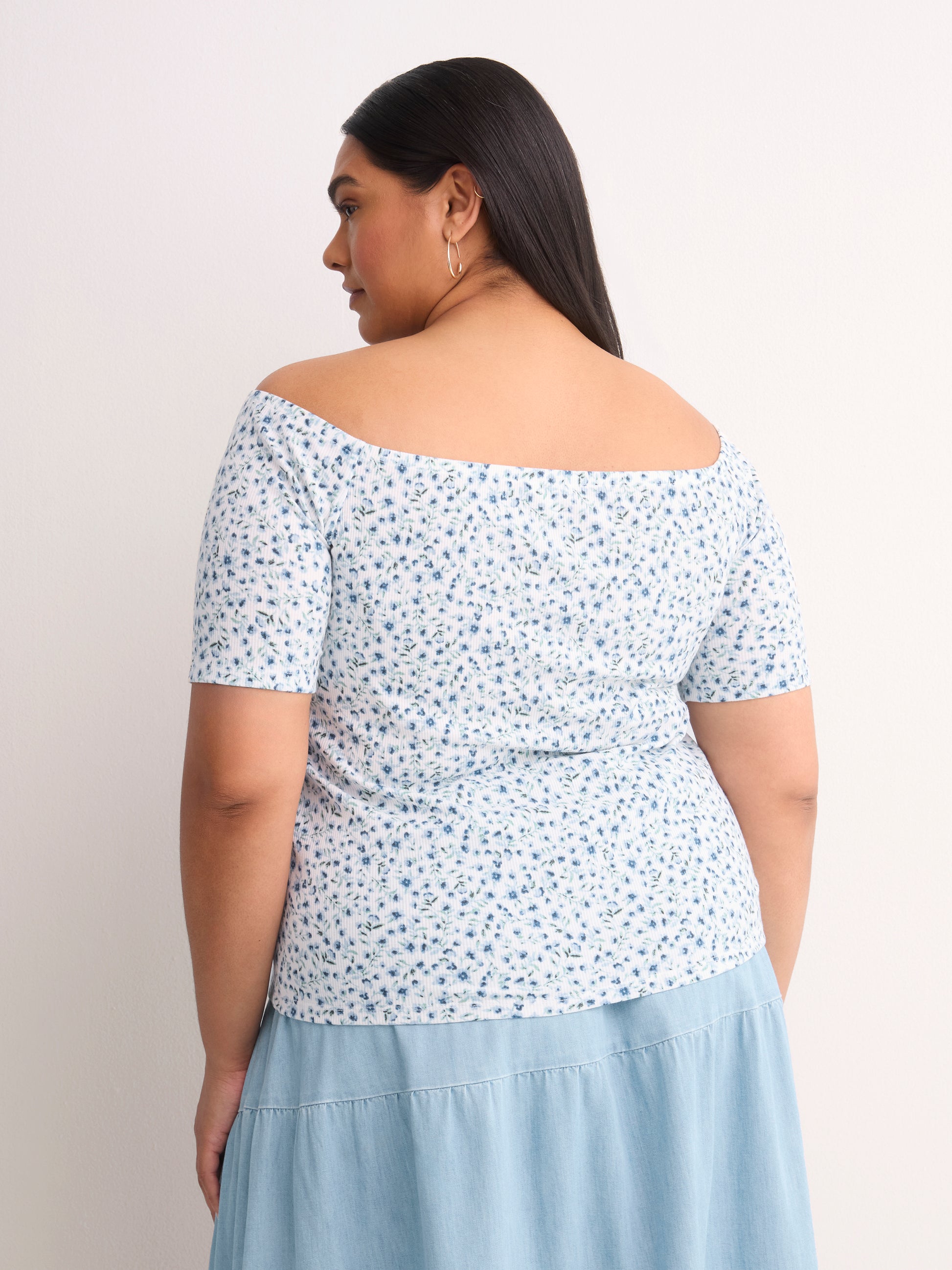 Off-Shoulder Ribbed Knit Fitted Top