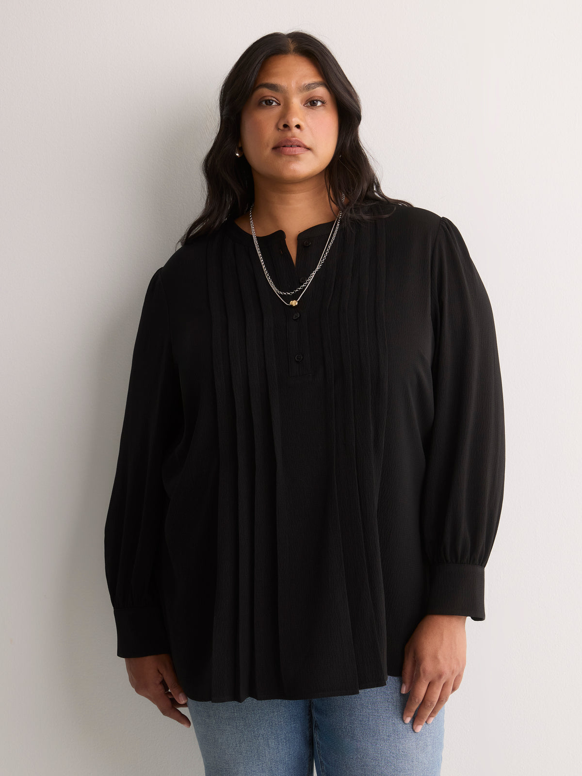 Pleated Buttoned-Down Slight Swing Blouse