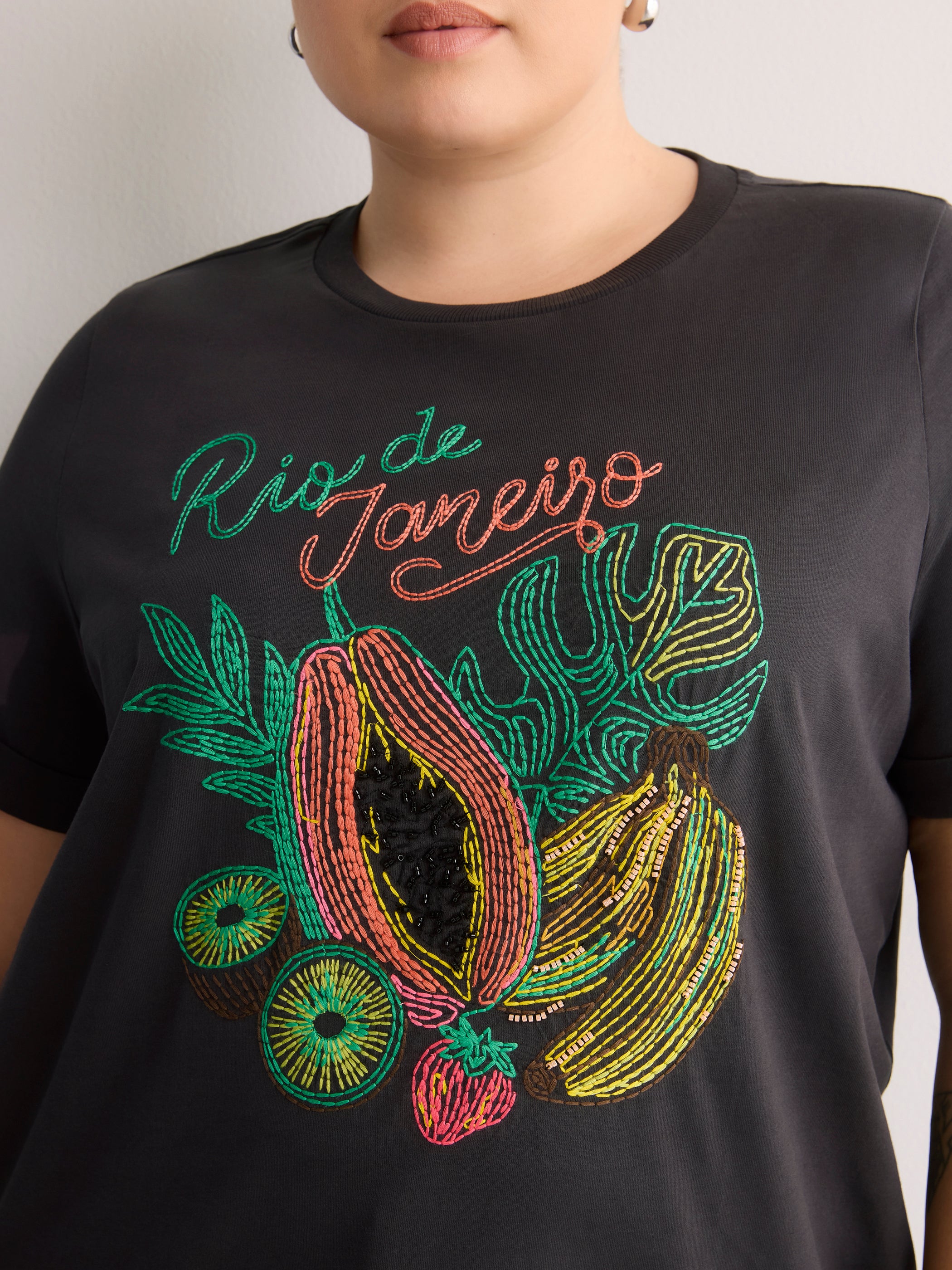 Straight-Fit Crew-Neck T-Shirt with Embroidered Front