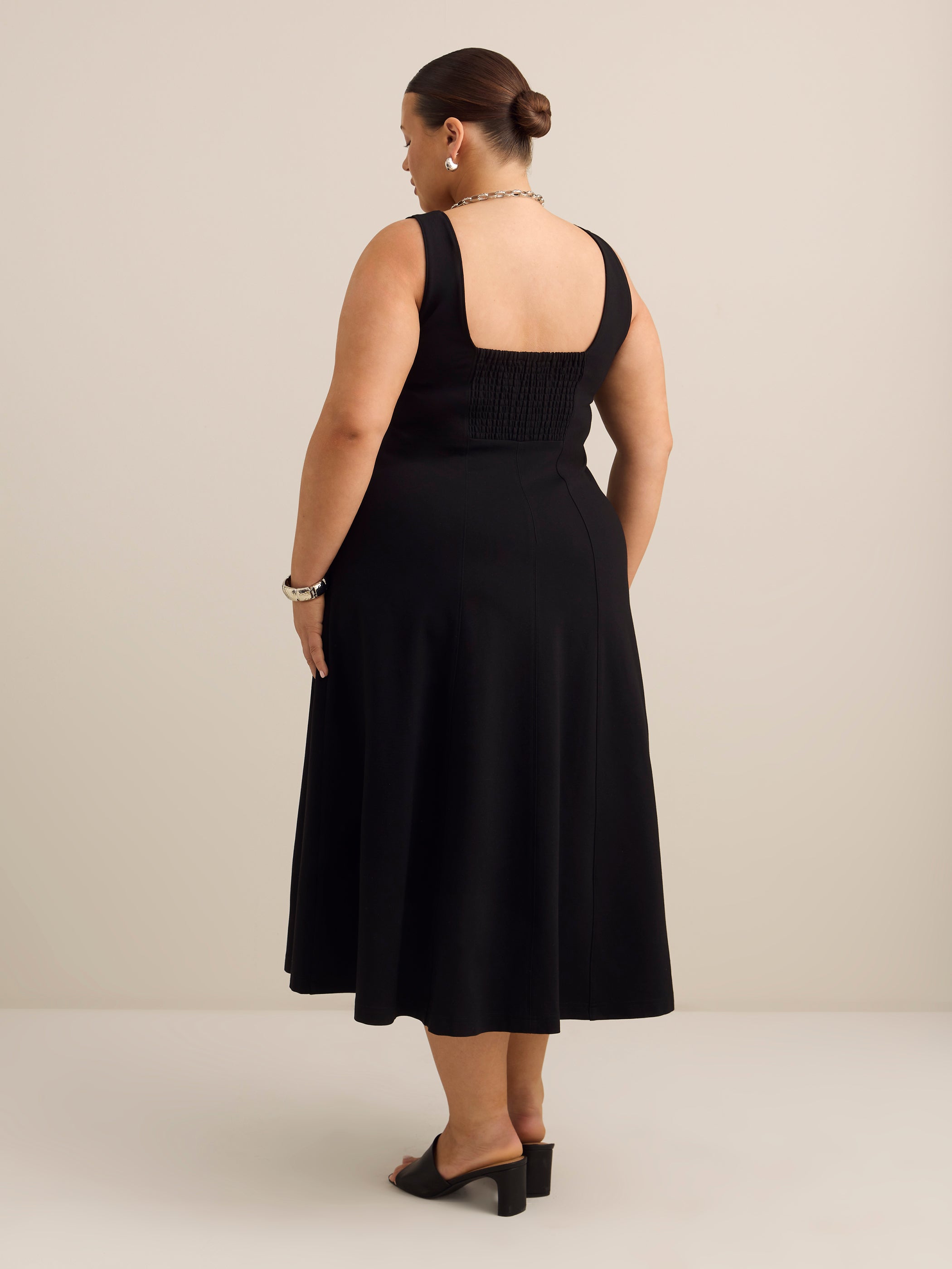 Robe midi sans manches avec encolure carrée - Addition Elle