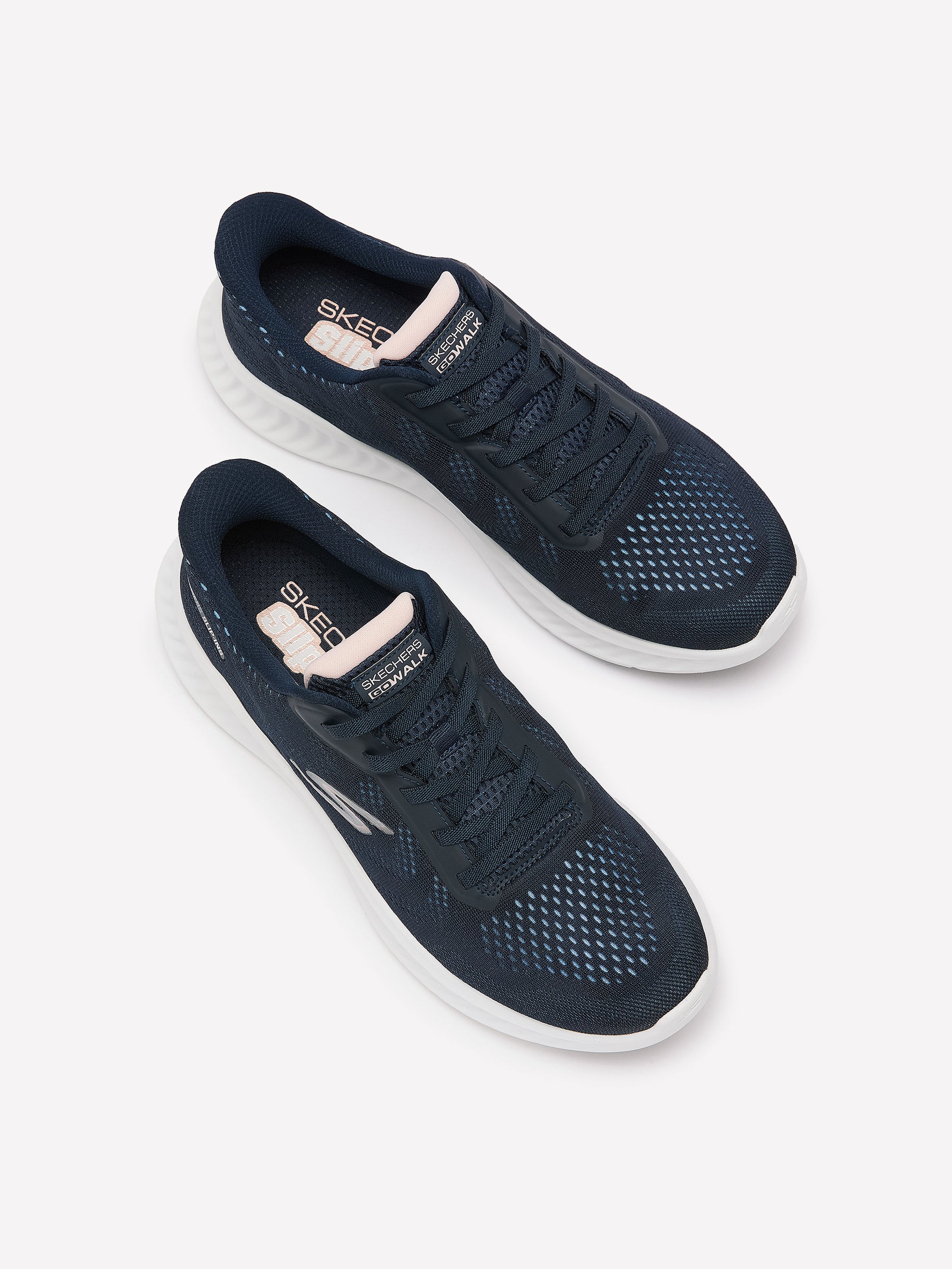 Wide width, Go Walk Slip-On Mesh Shoe - Skechers