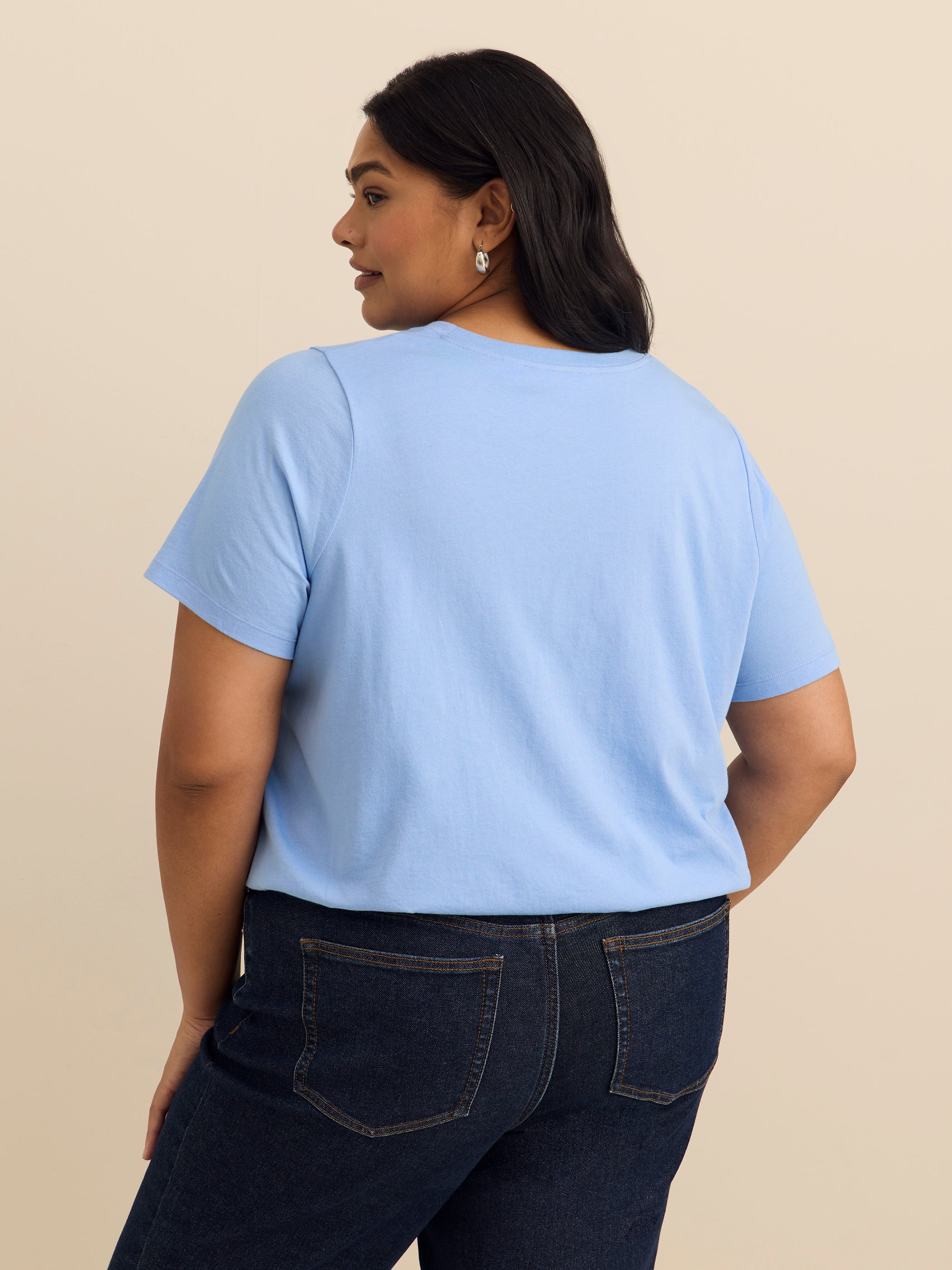 Haut à manches courtes avec ourlet bouffant