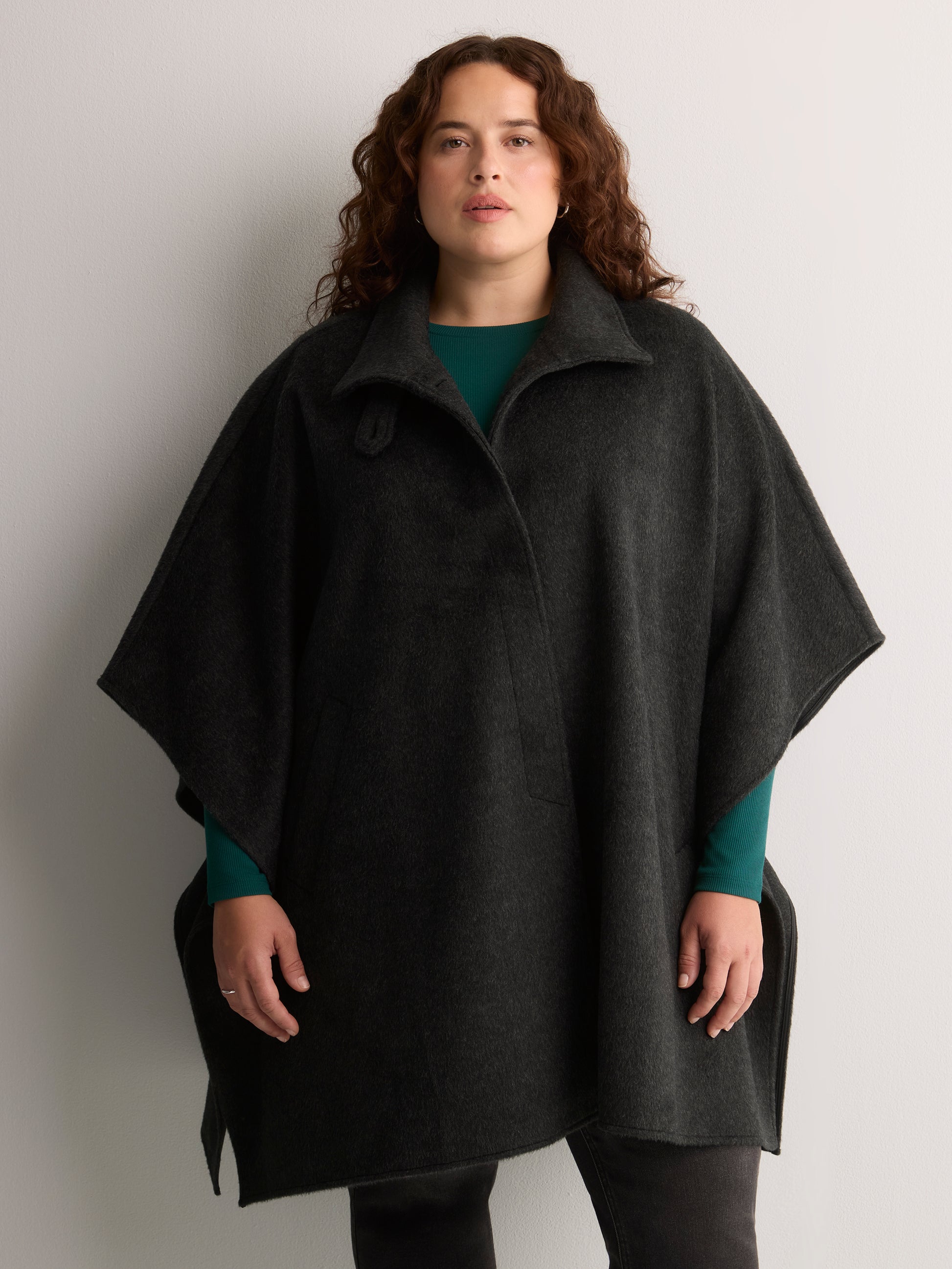 Dark Gray Stand-Collar Buttoned-Down Cape