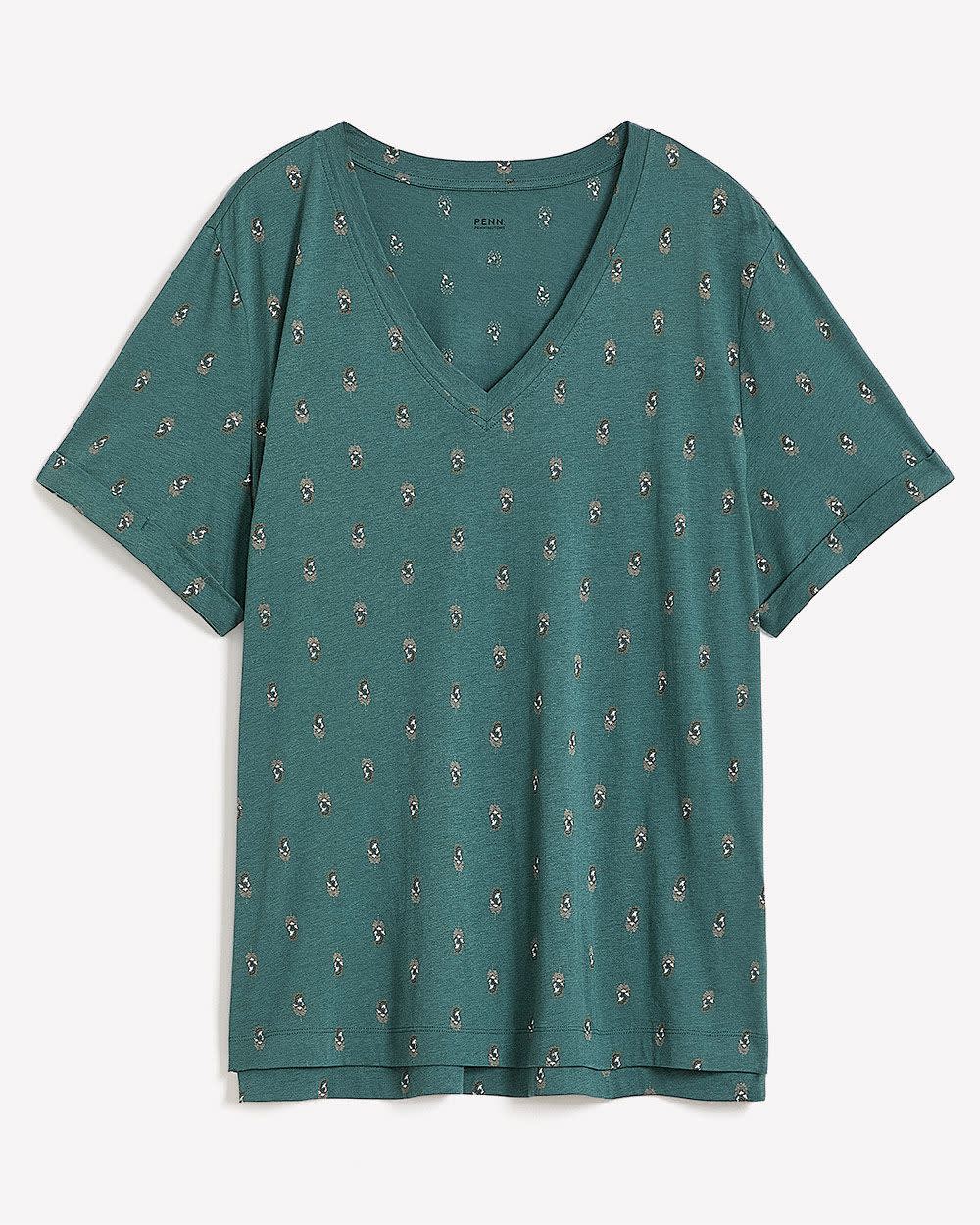 Boyfriend-Fit V-Neck T-Shirt - PENN. Essentials