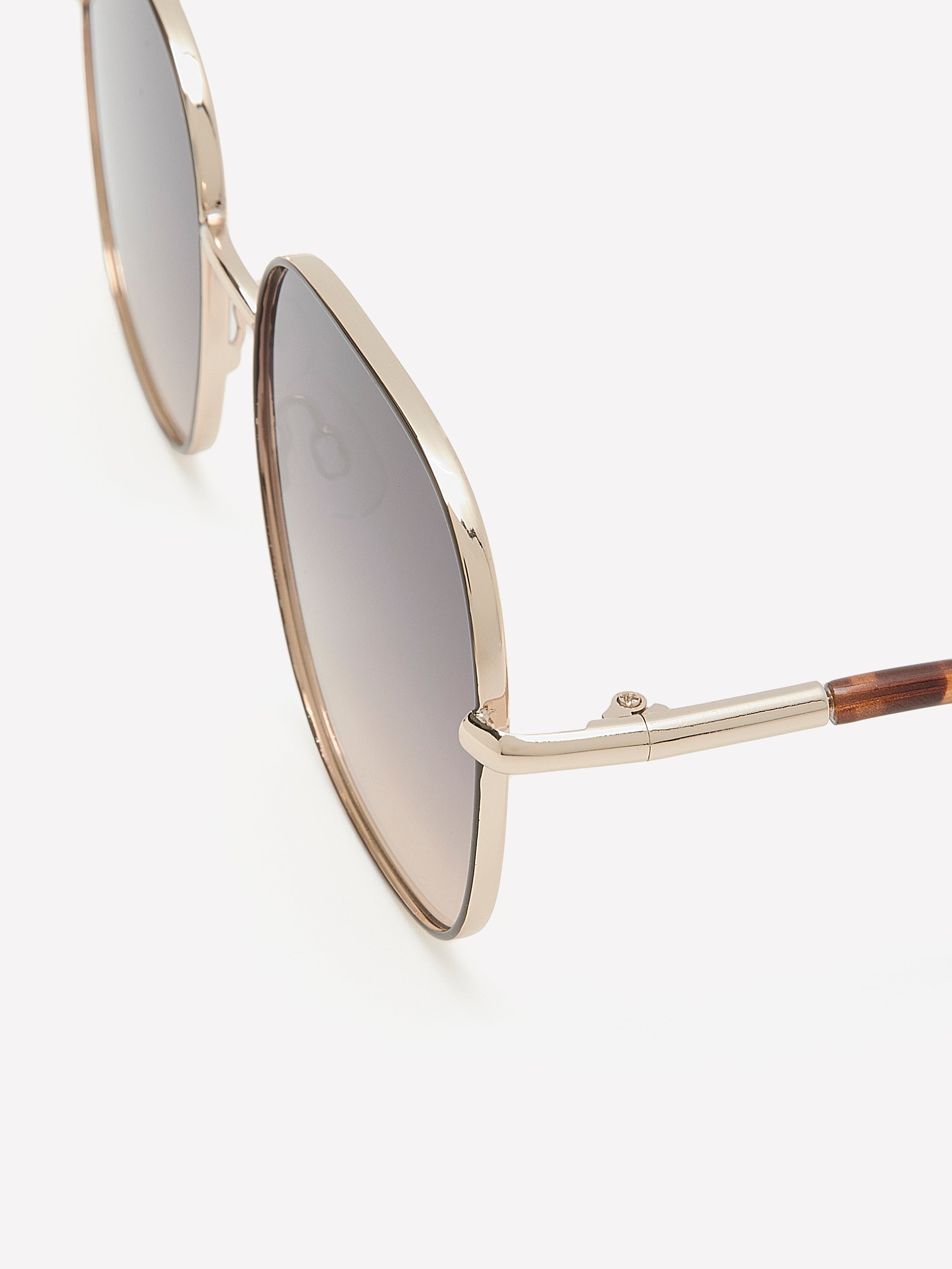 Lunettes de soleil carrées en métal à motif écailles de tortue