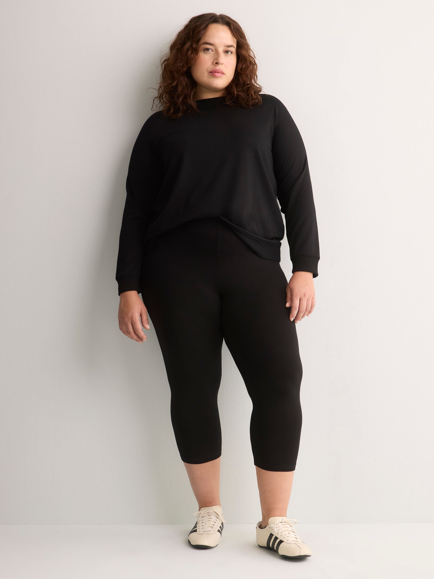 Responsible, Basic Stretch Capri Legging - PENN. Essentials