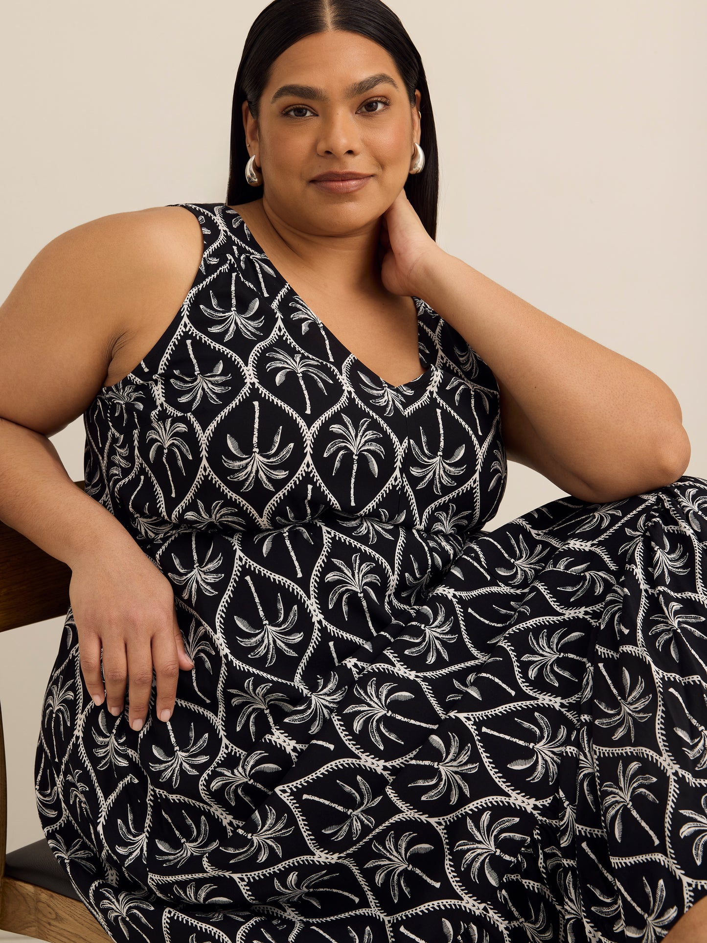 Responsible, V-Neck Sleeveless Tiered Maxi Dress with Tie Belt