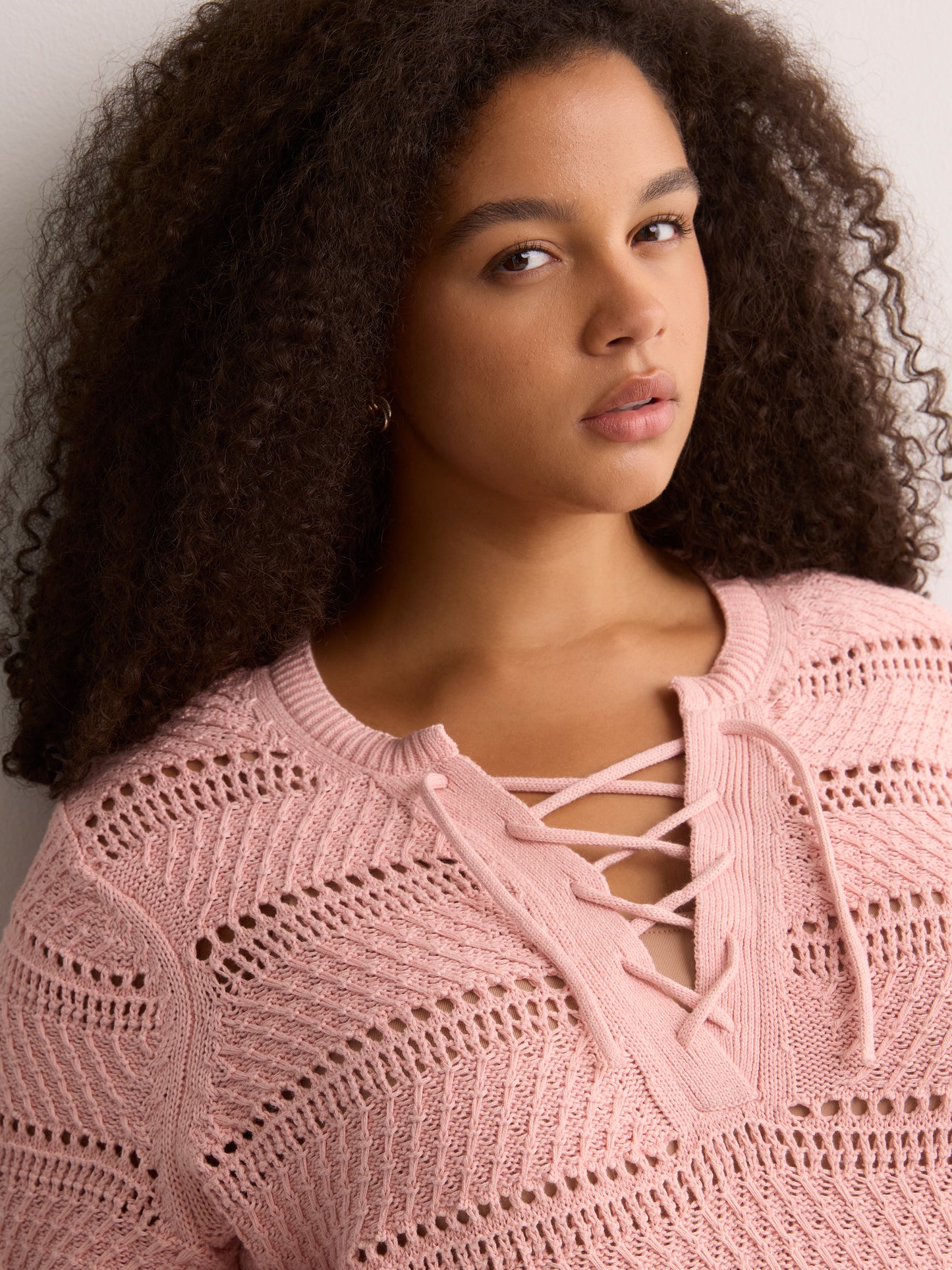 Straight Lace-Up Crew Neck Combed Knit Sweater