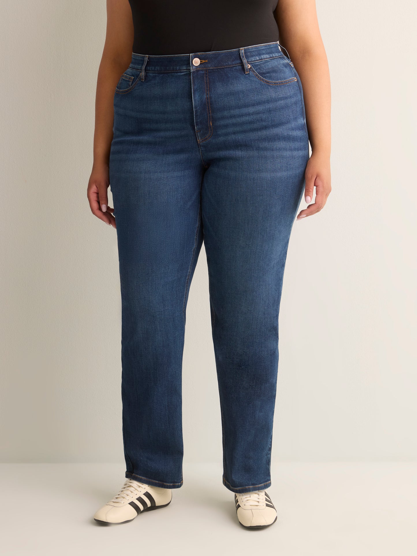 Classic-Fit Straight-Leg Mid-Rise Jean with Tummy Control - d/C JEANS