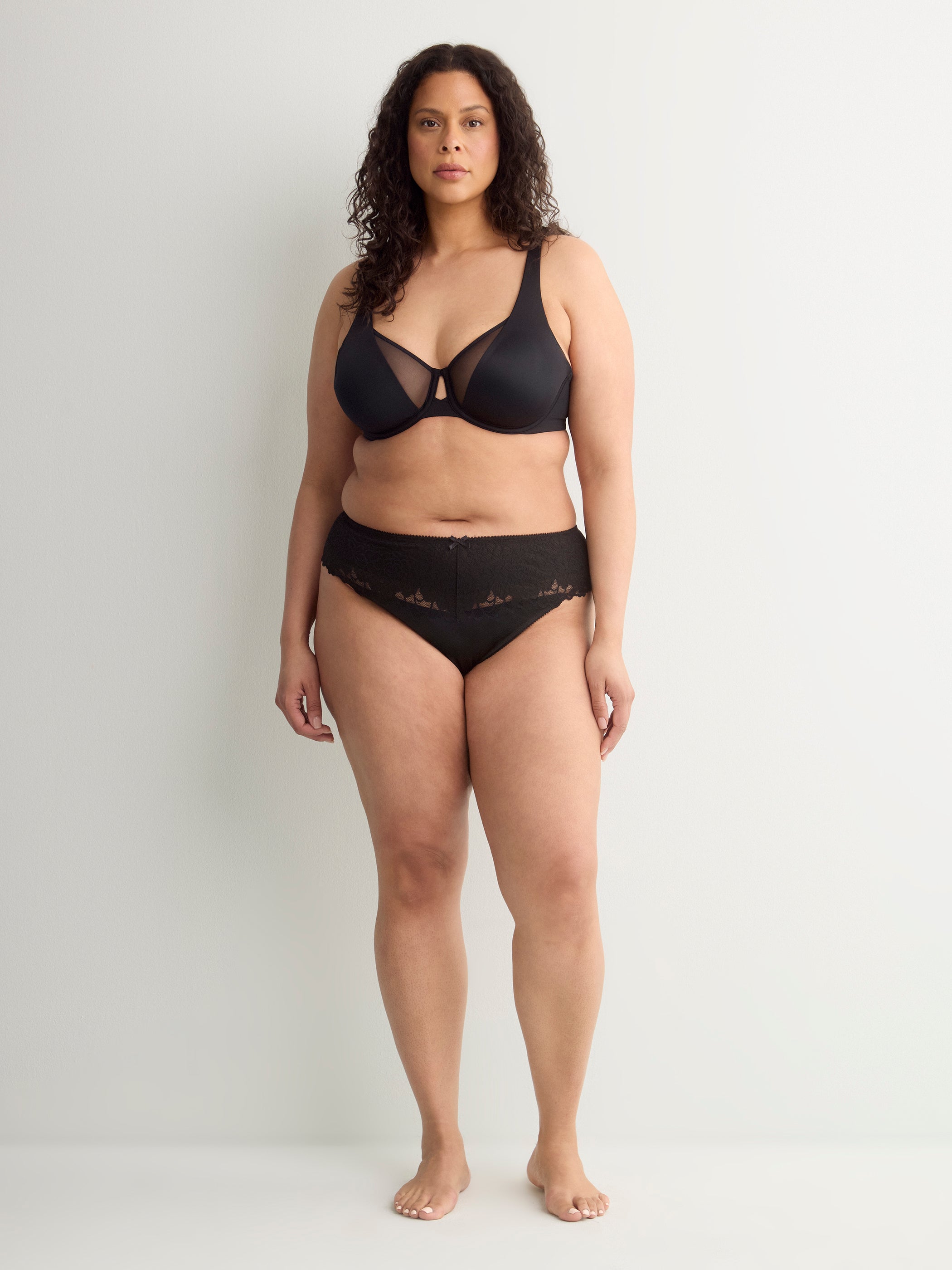 Unlined Underwire Bra with Mesh - Déesse Collection