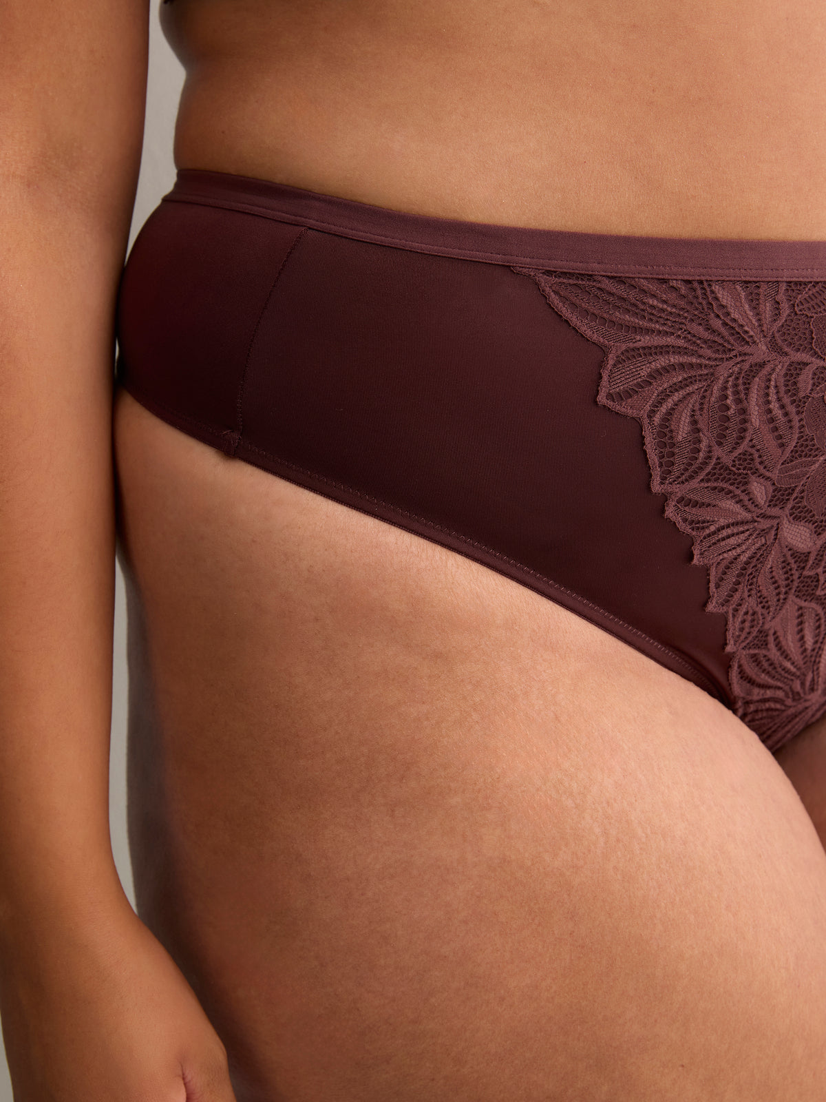 Brown Microfibre Thong with Lace - Déesse Collection