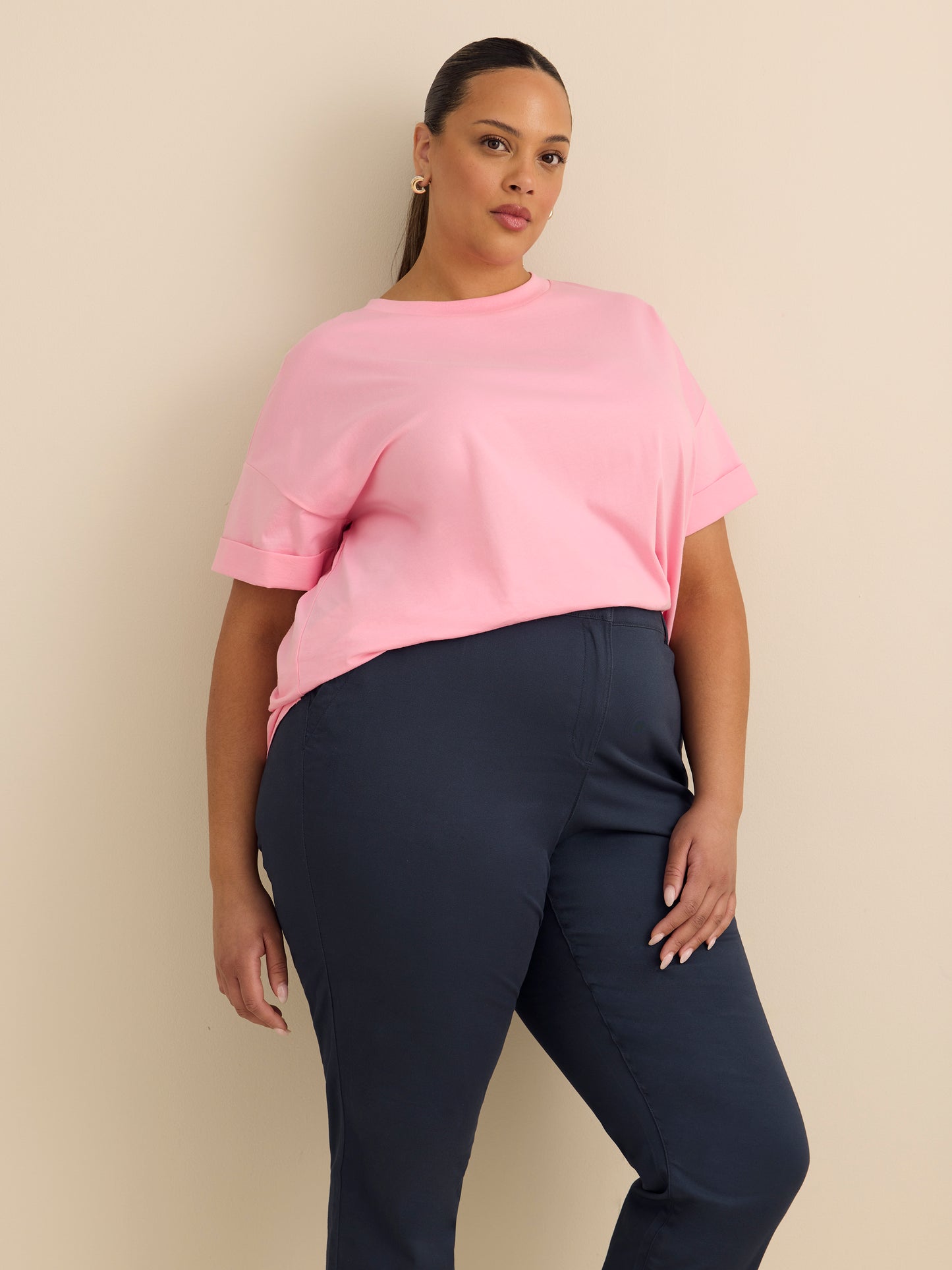 Pantalon chino uni à jambe fuselée