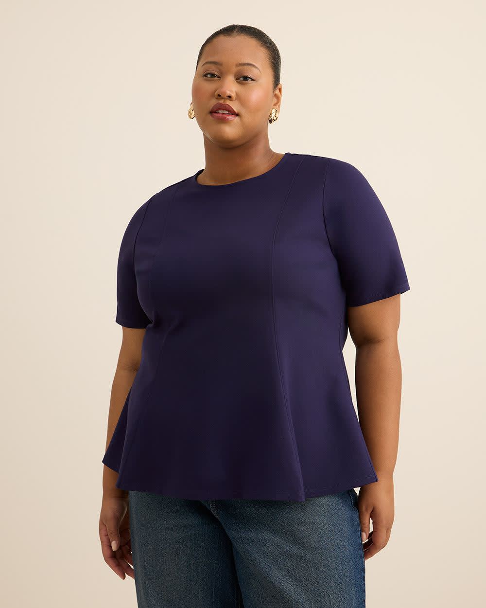 Haut cintré et évasée à manches courtes et col rond