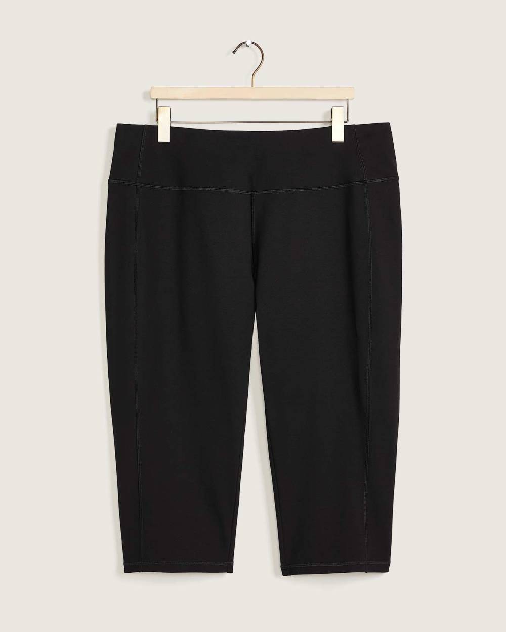 Basic Black Yoga Capri - Active Zone