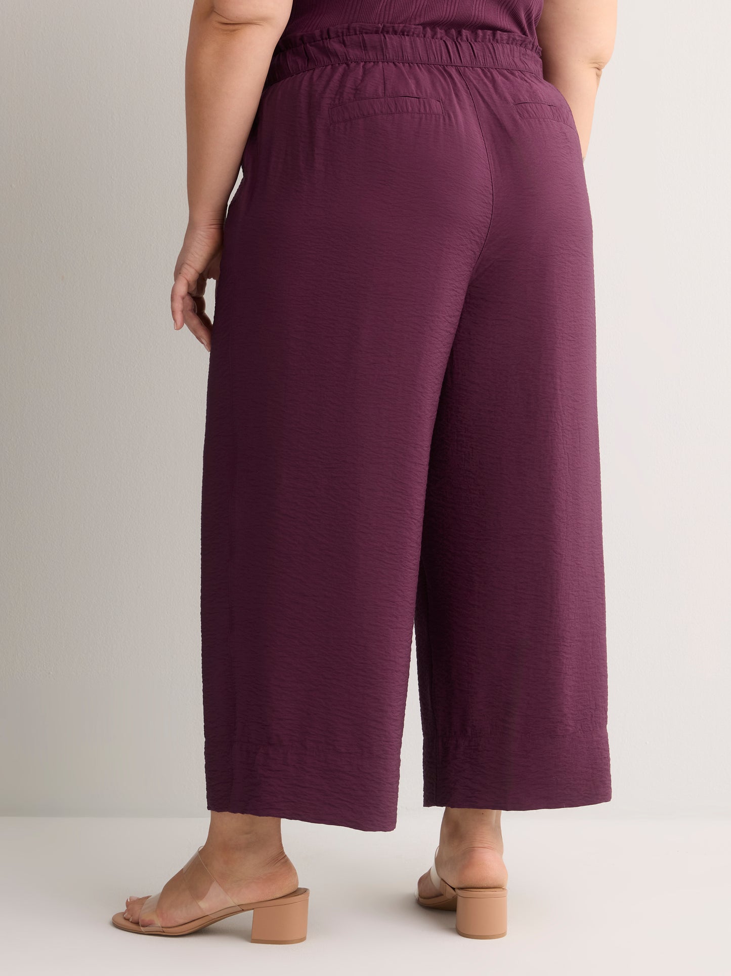 Woven Wide-Leg Slip-On Cropped Pant