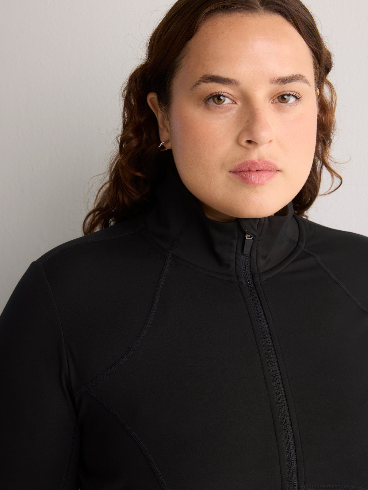 Black Mock-Neck Perfect Storm Cropped Training Jacket - Fabletics