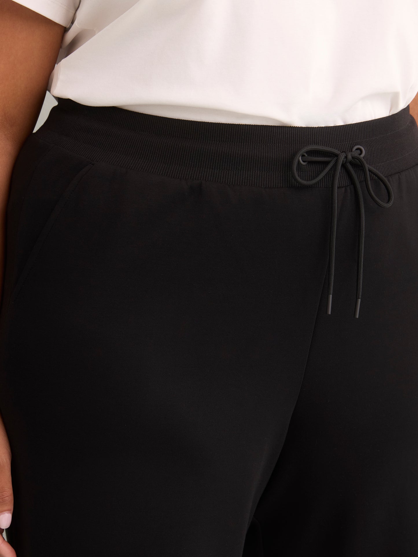 Responsible, Petite, Black High-Rise Wide-Leg Pull-On Knit Pant - Active Zone
