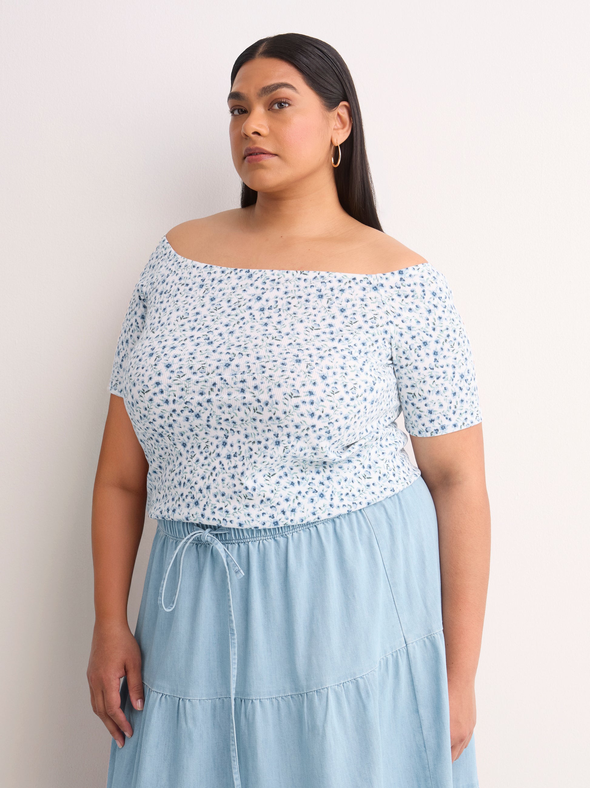 Off-Shoulder Ribbed Knit Fitted Top