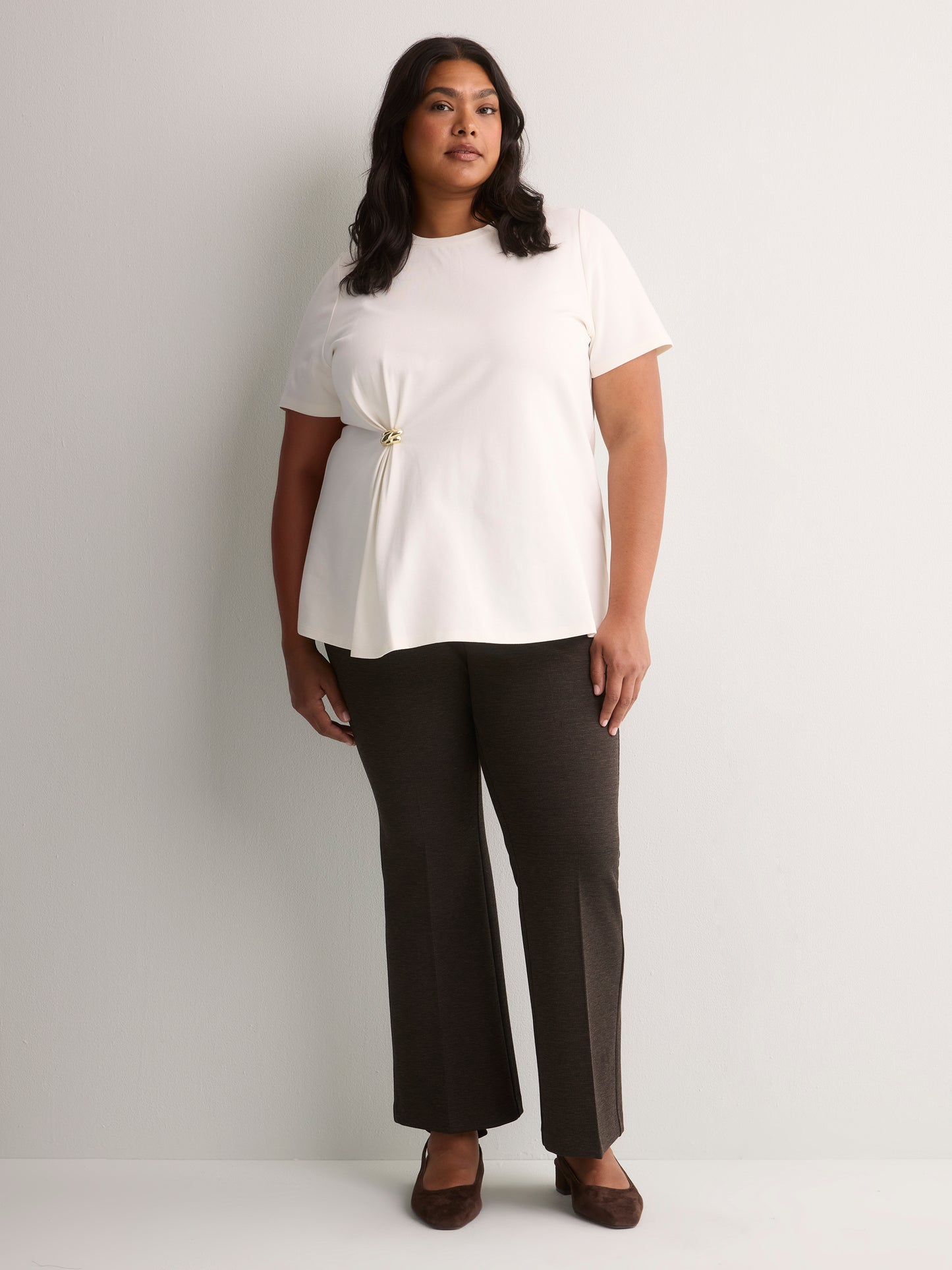 Fit and Flare Short-Sleeve Crew Neck Top with Jewel at Waist