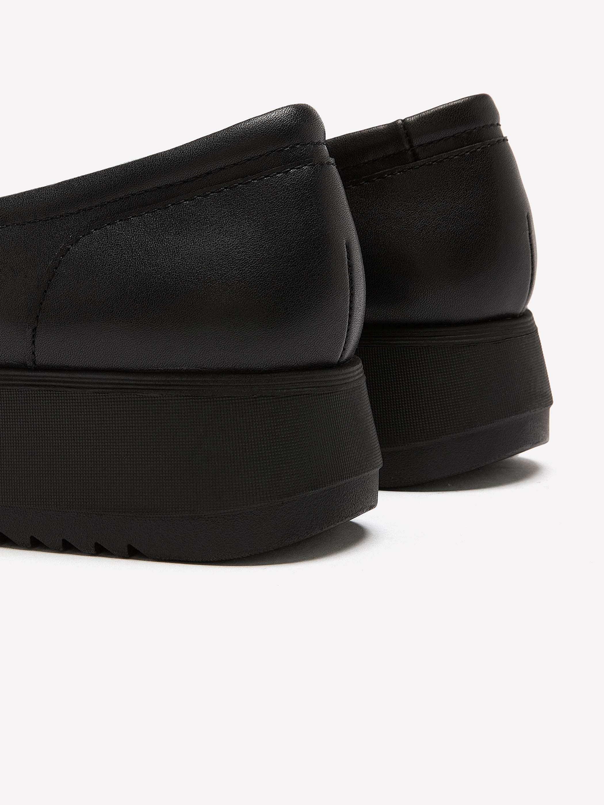 Wide Width, Zylah Vine Black Leather Wedge Loafer - Clarks