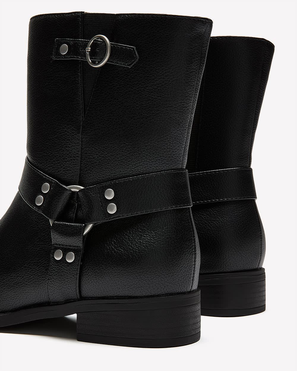 Bottillon de moto noir avec bride en Y, pied très large