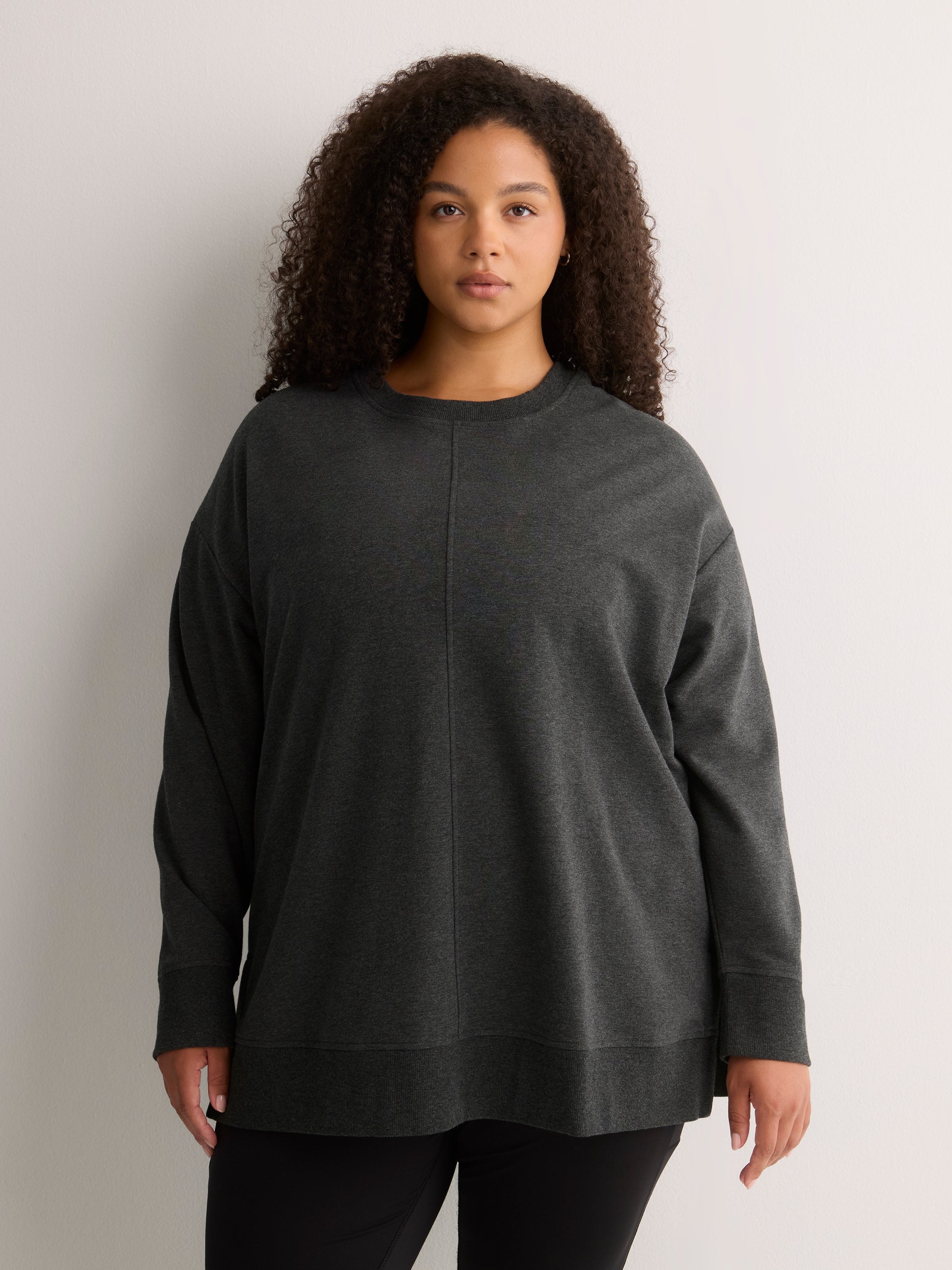 French Terry Long Sweatshirt with Fashion Cut - Active Zone