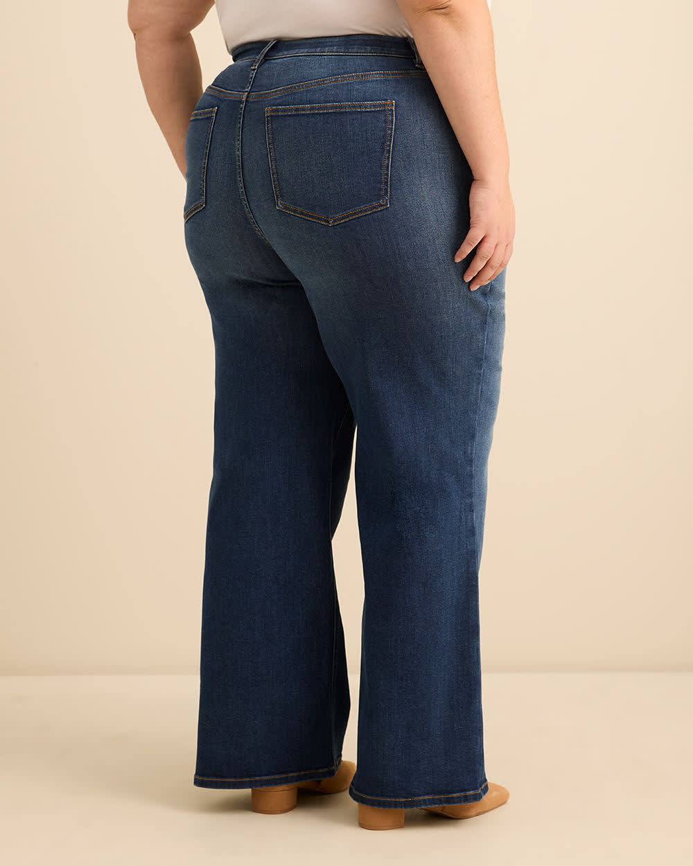 Jean à jambe évasée et à taille moyenne, coupe classique aminicissante - d/C JEANS